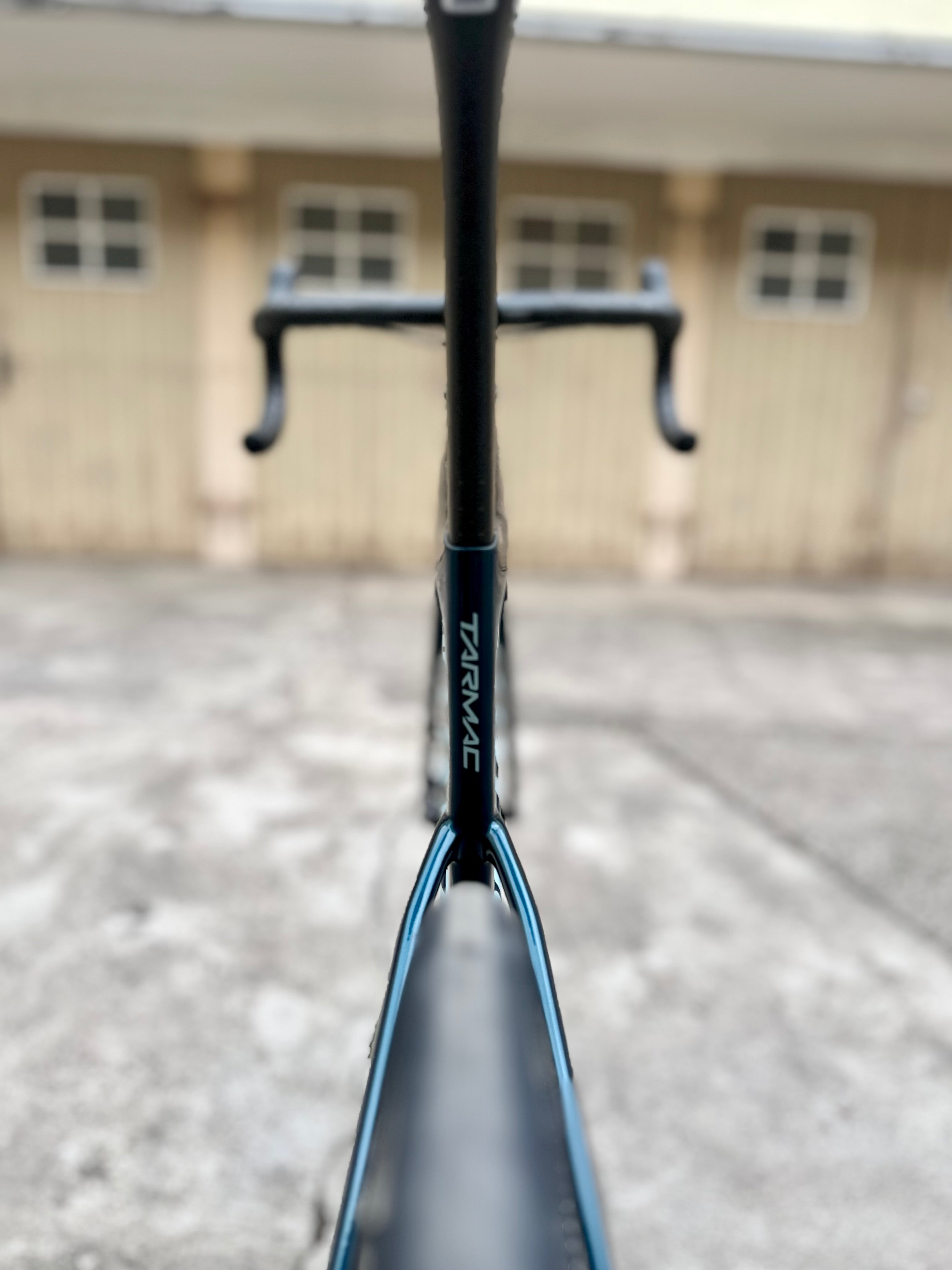Specialized Tarmac SL8 Expert, Shimano Ultegra Di2 2x12 - Gloss Deep Lake Metallic / Green Pearl Over Seafoam