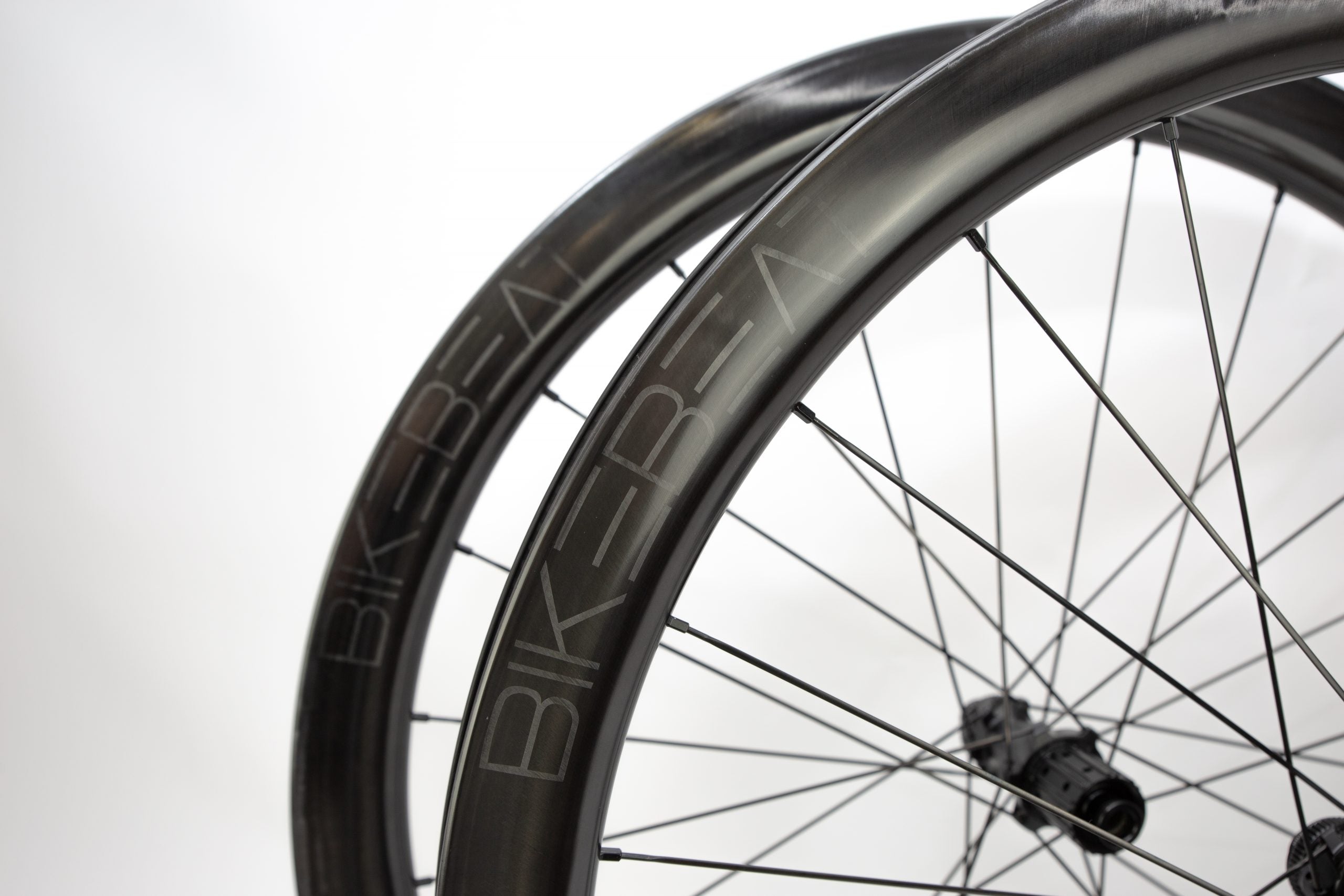 BIKEBEAT Maßstab EVO 45mm Carbon Laufrad-Satz
