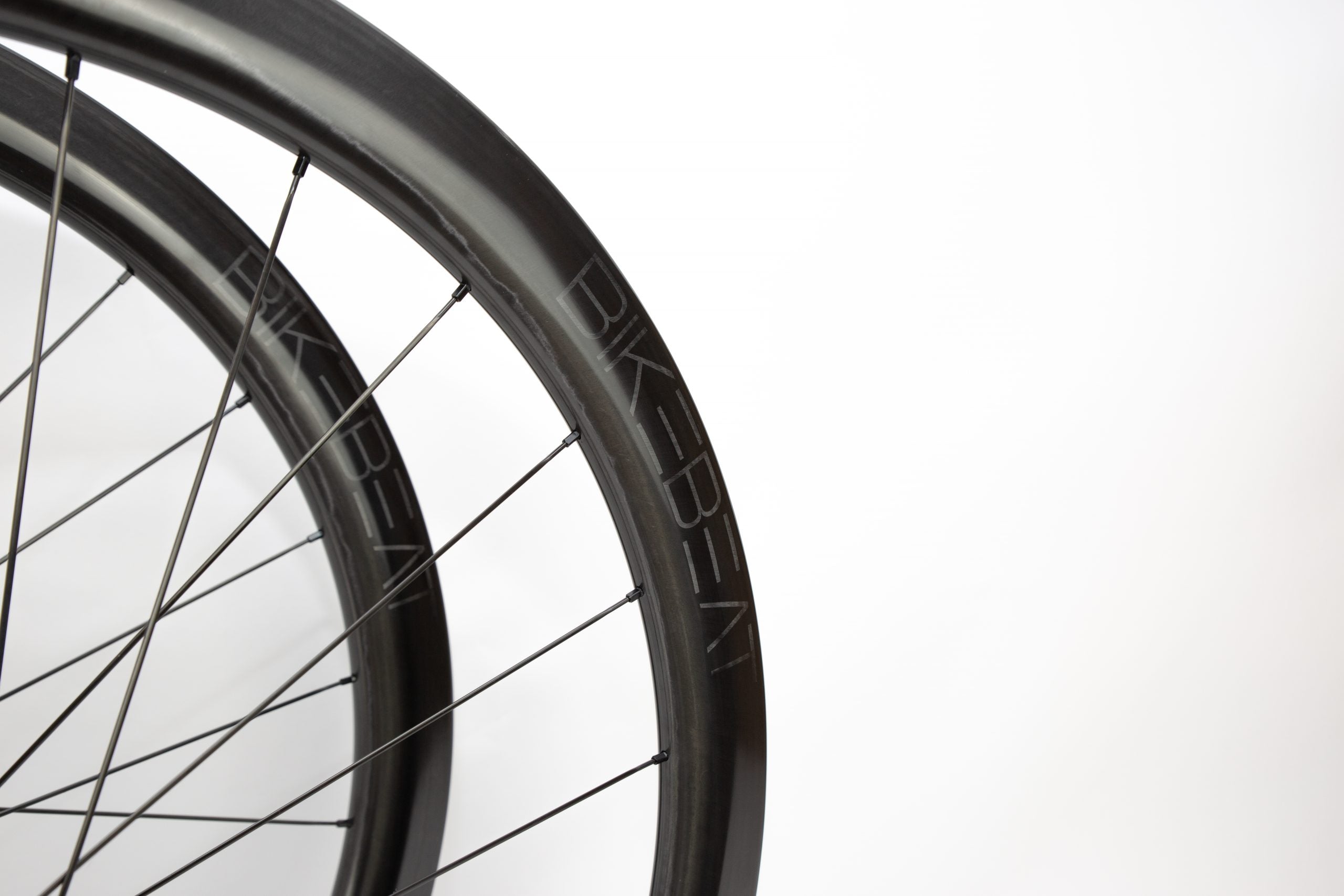 BIKEBEAT Maßstab EVO 45mm Carbon Laufrad-Satz