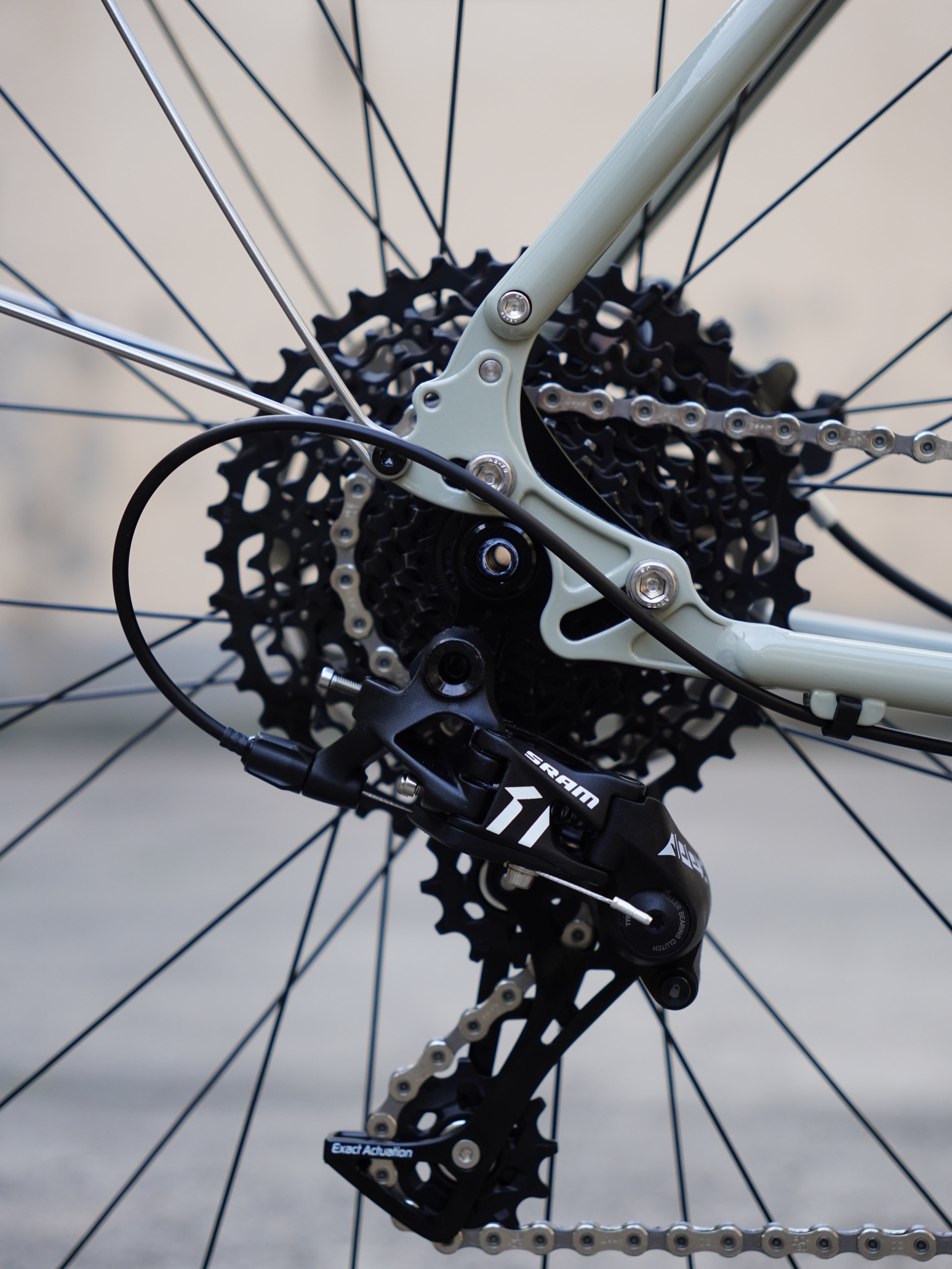 Omnium MINI-MAX V3 WiFi APEX1 Complete Wheel, Large - Glorious Gray