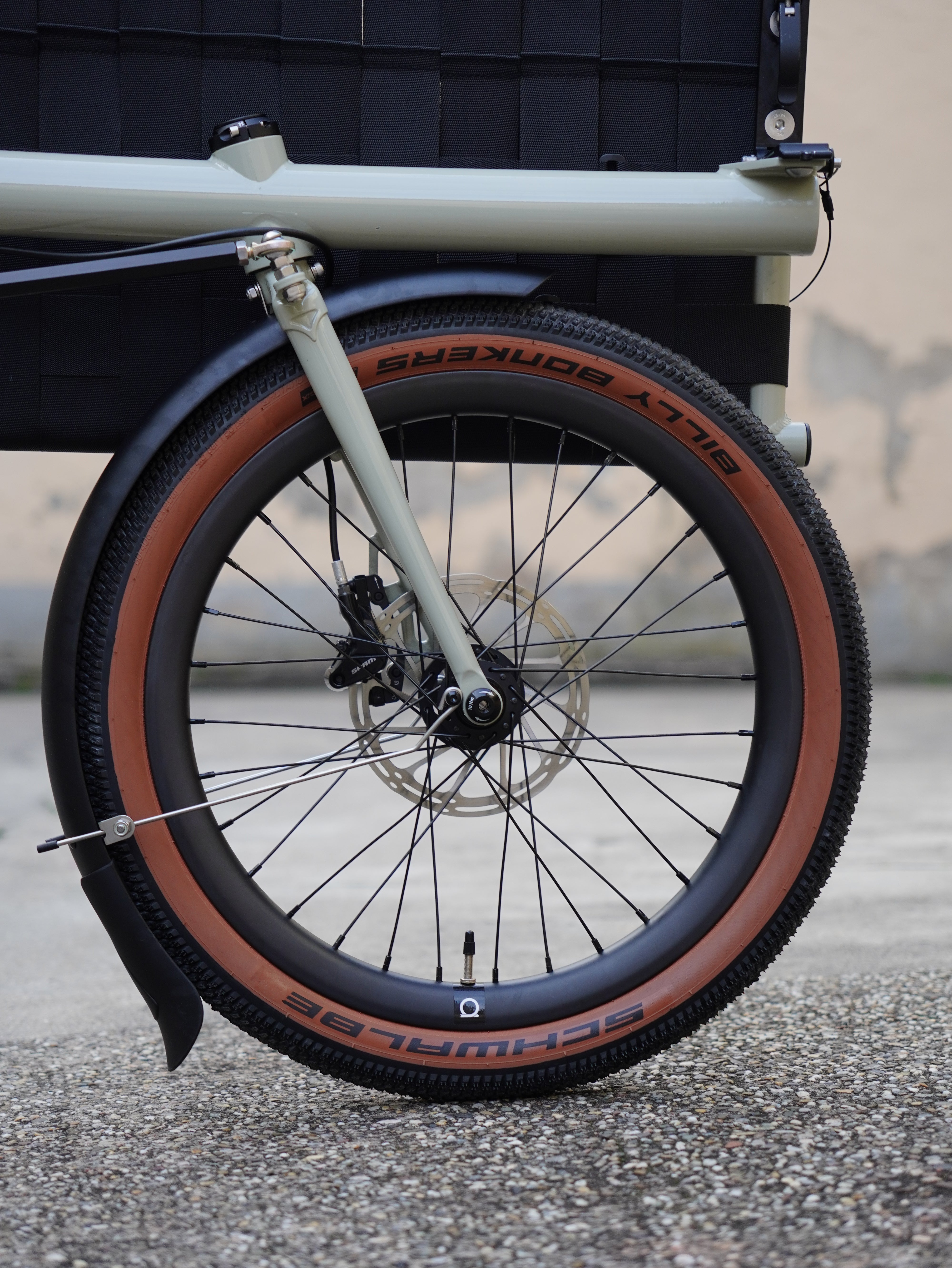 Omnium MINI-MAX V3 WiFi APEX1 Complete Wheel, Large - Glorious Gray