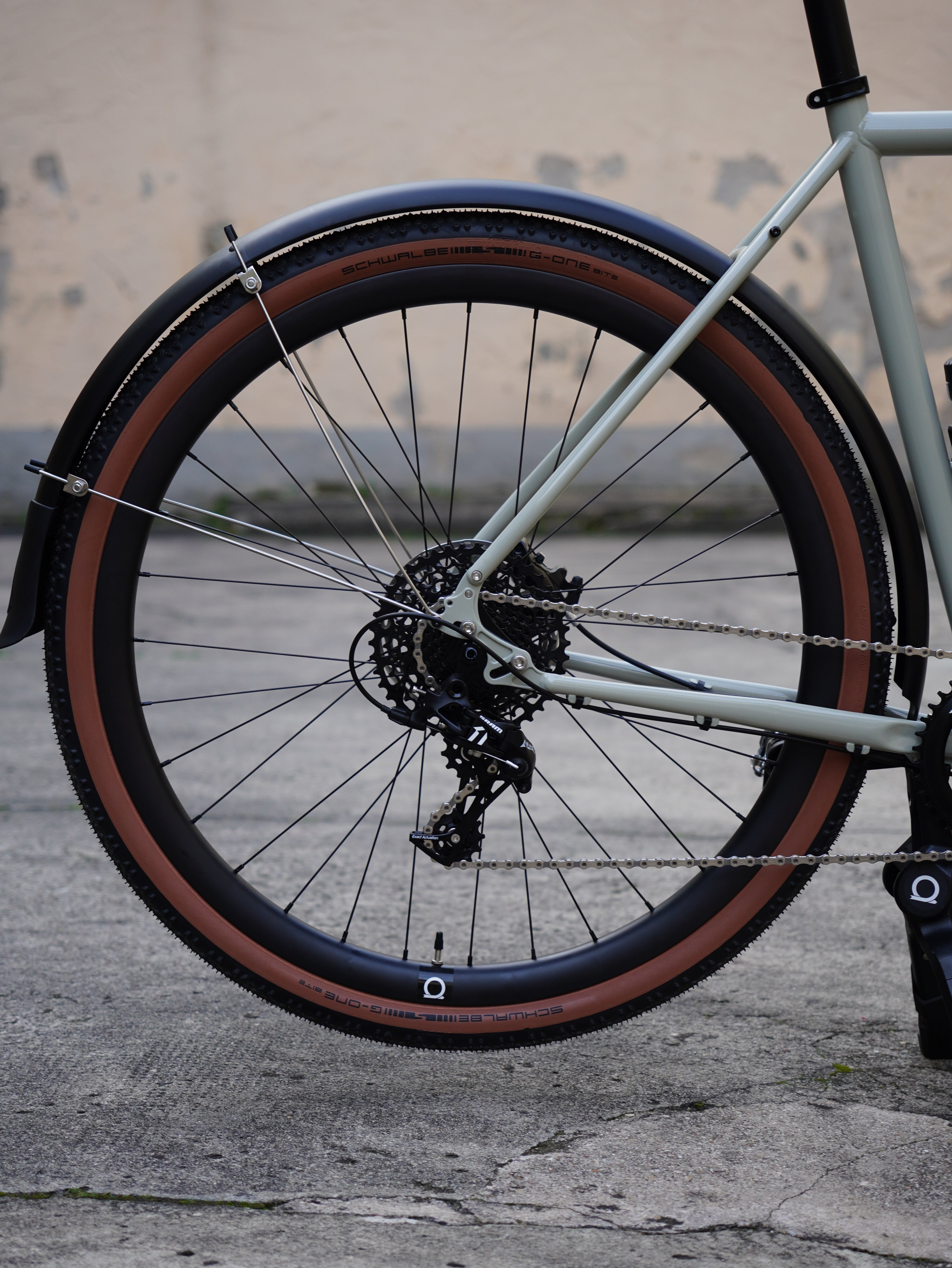 Omnium MINI-MAX V3 WiFi APEX1 Complete Wheel, Large - Glorious Gray