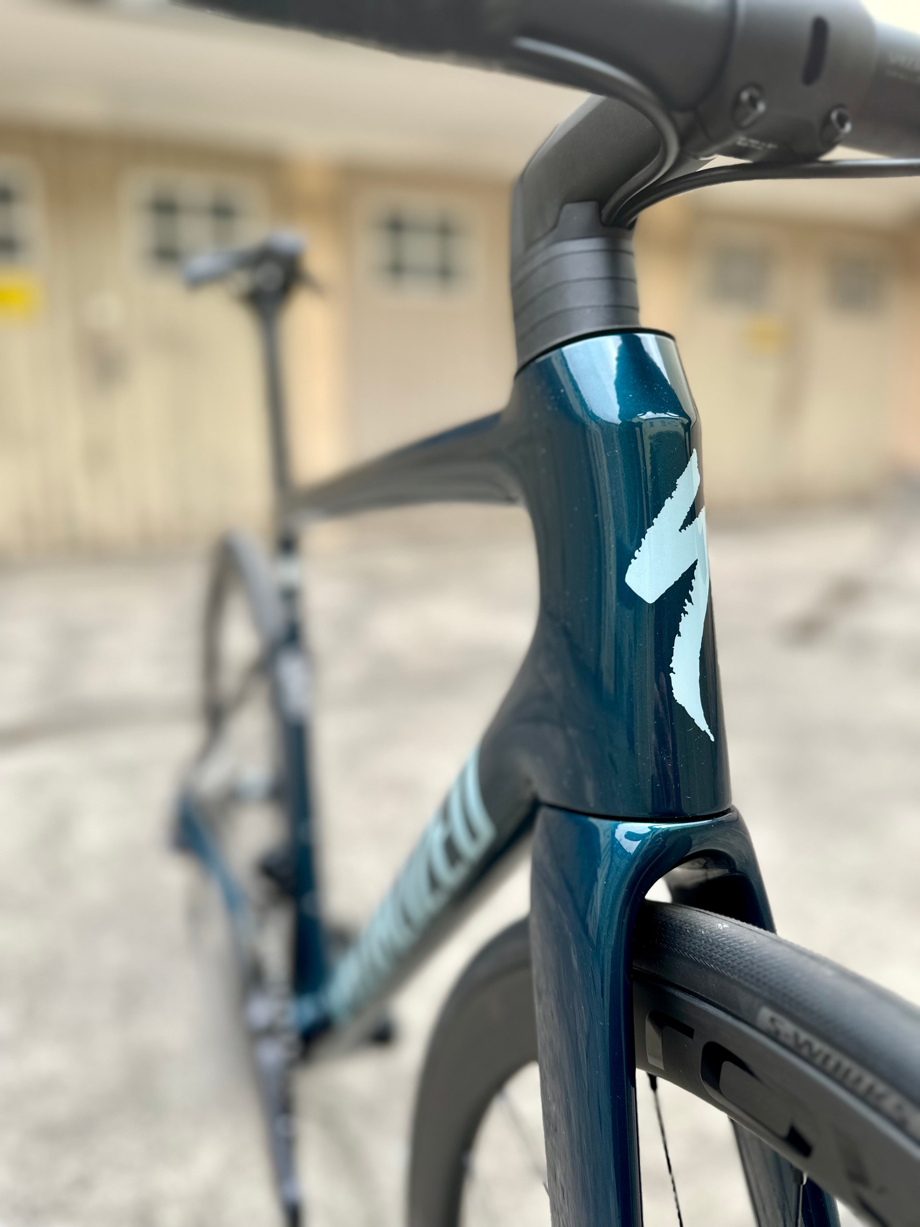 Specialized Tarmac SL8 Expert, Shimano Ultegra Di2 2x12 - Gloss Deep Lake Metallic / Green Pearl Over Seafoam