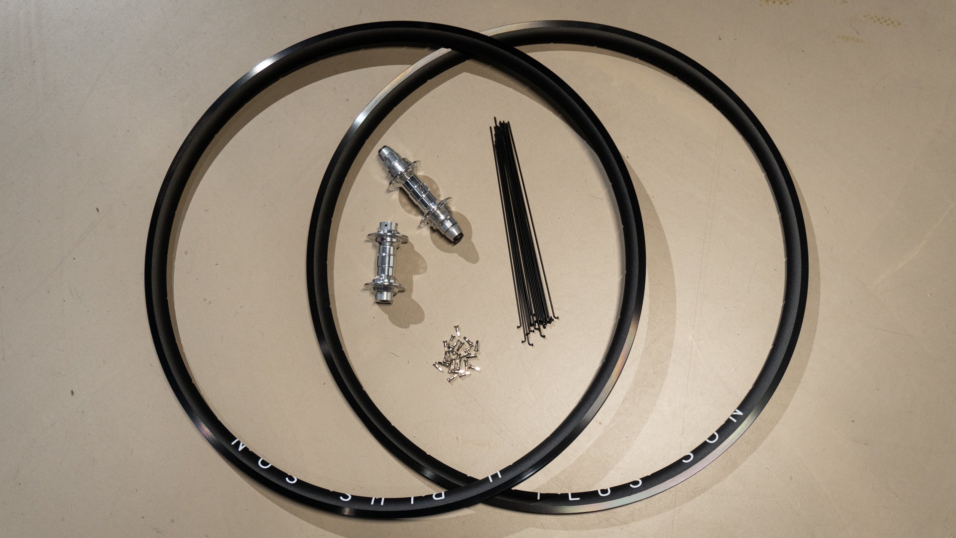 H+Son Archetype x BLB KING HUB Track wheelset Black/Silver, 32 holes