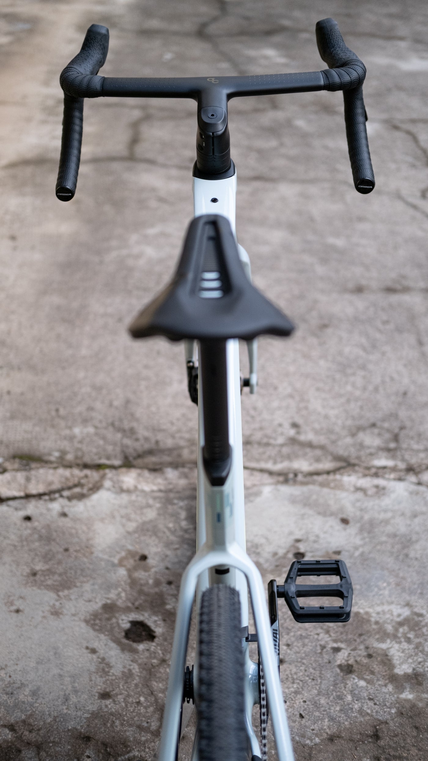 Orbea TERRA Race M31eLTD SRAM Rival 1x13 - Frost Concrete