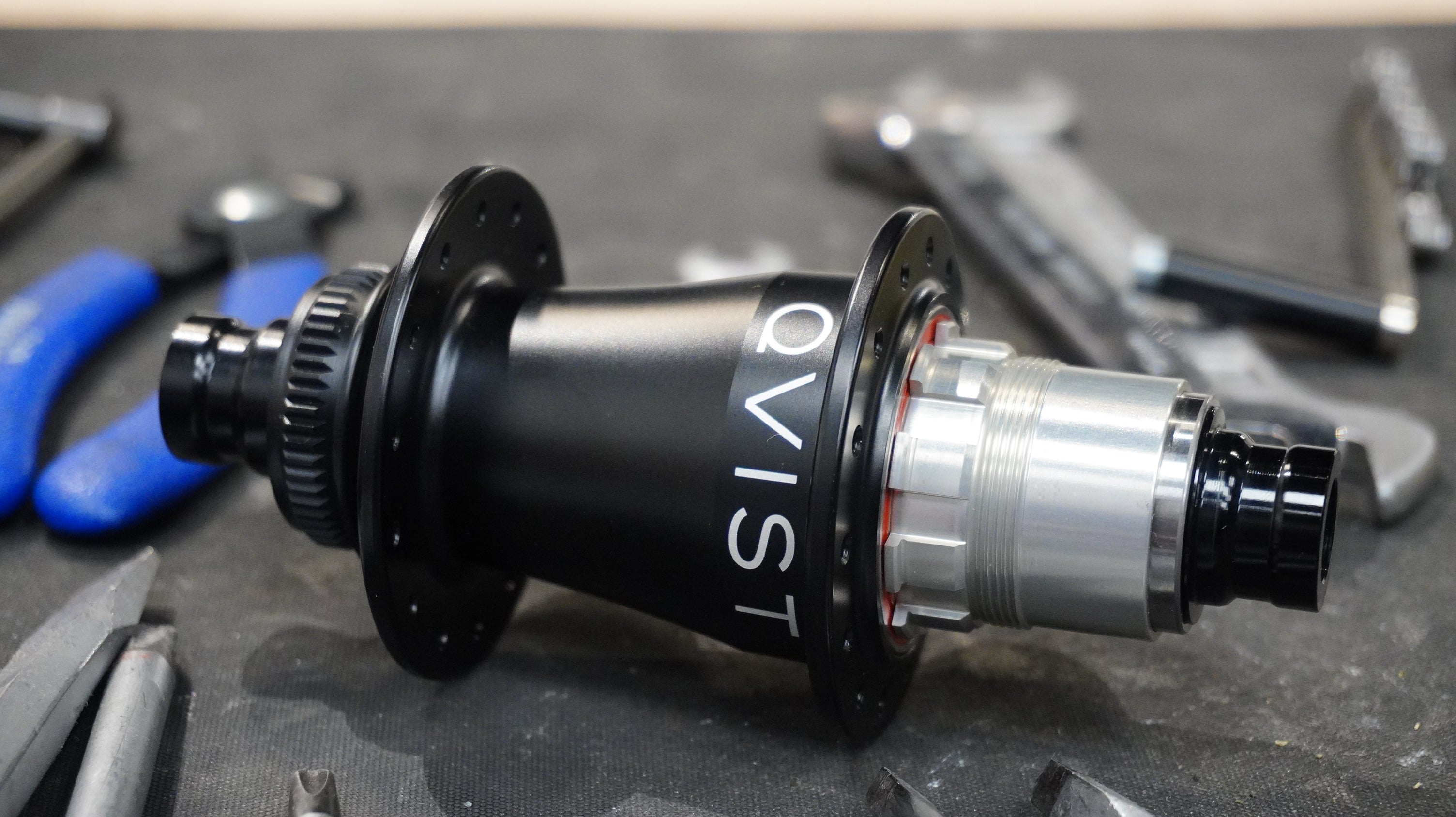 QVIST rear hub, Centerlock, 12x142mm - Black