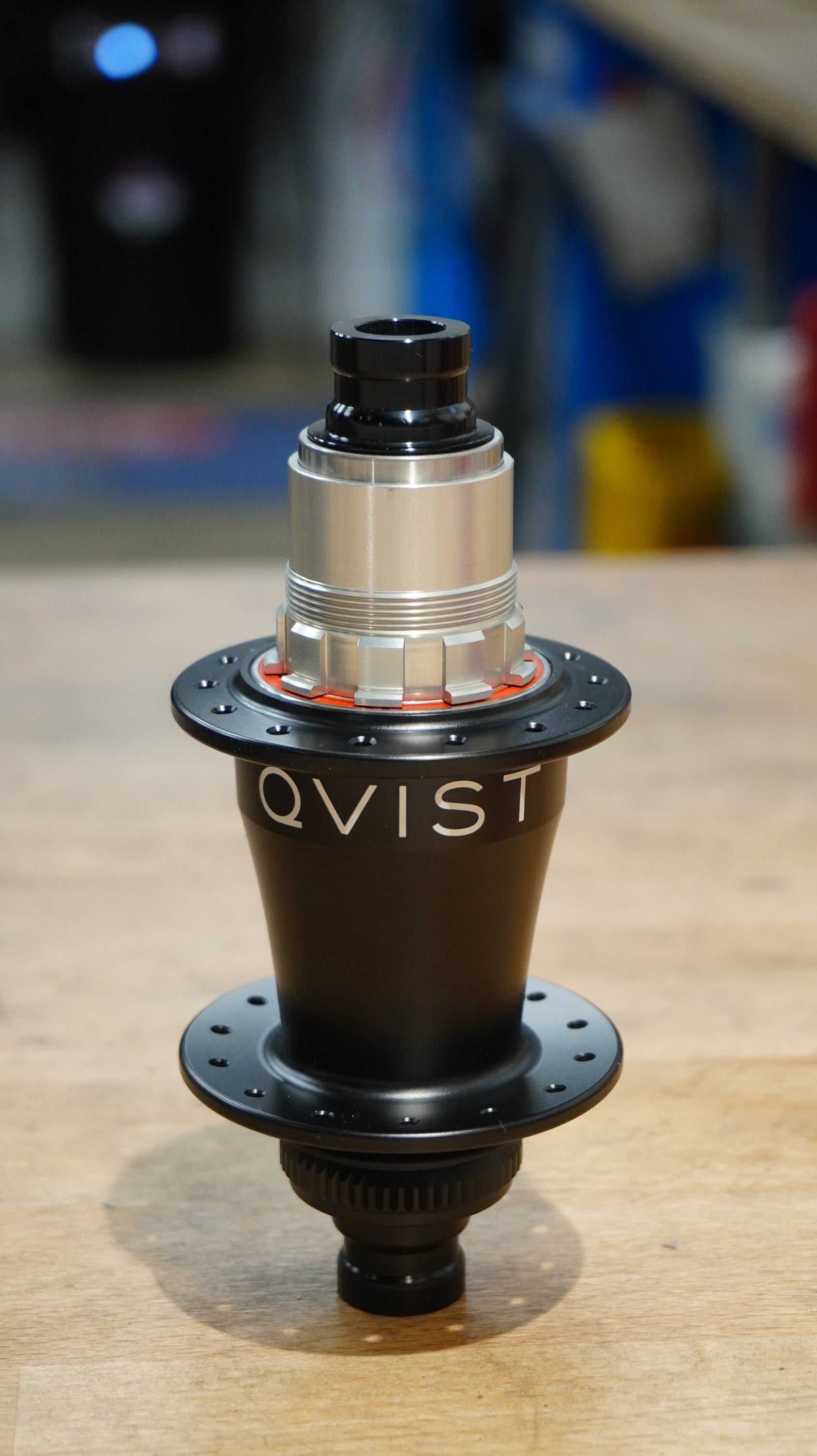 QVIST rear hub, Centerlock, 12x142mm - Black
