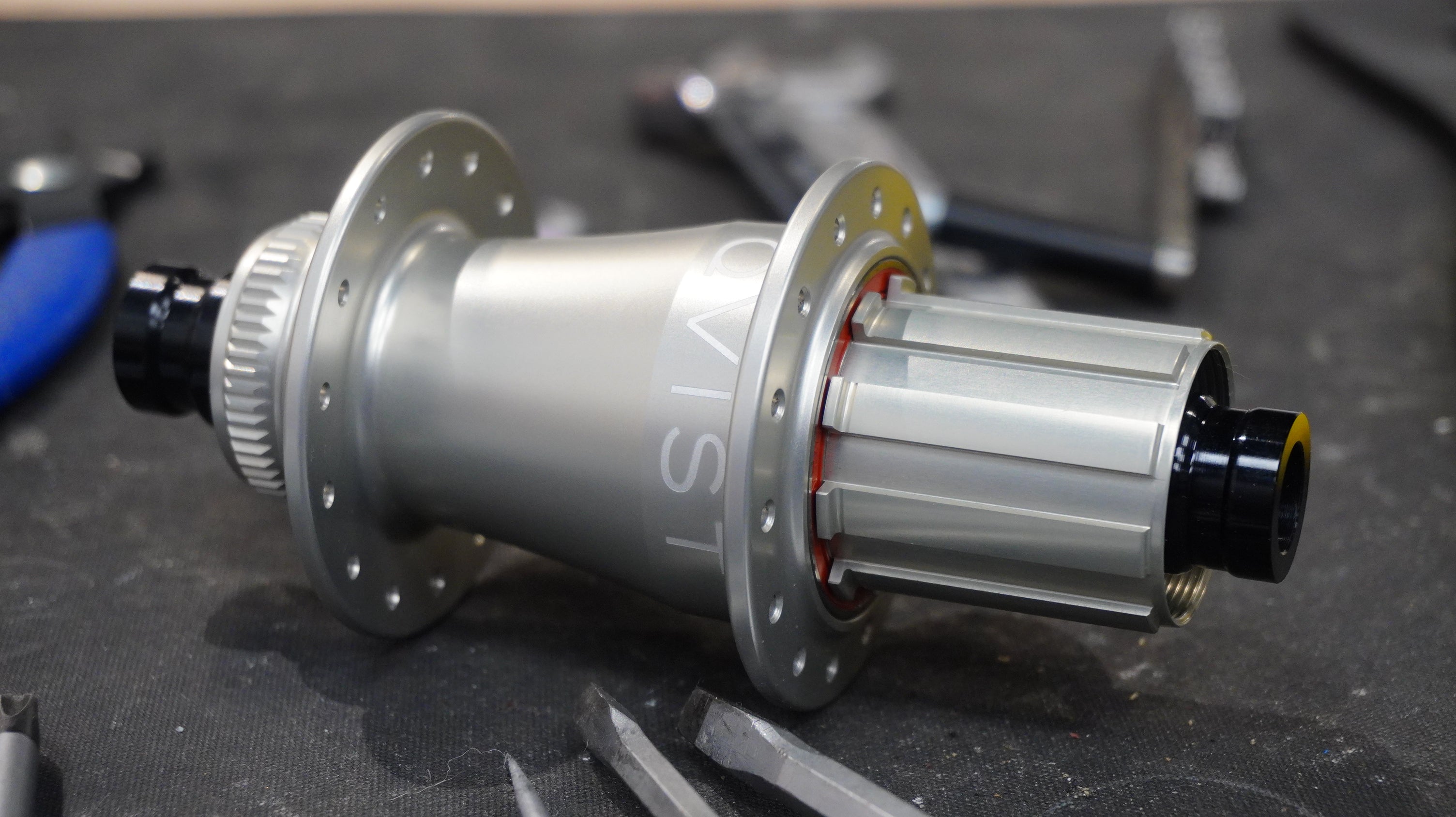 QVIST rear hub, Centerlock, 12x142mm - Silver