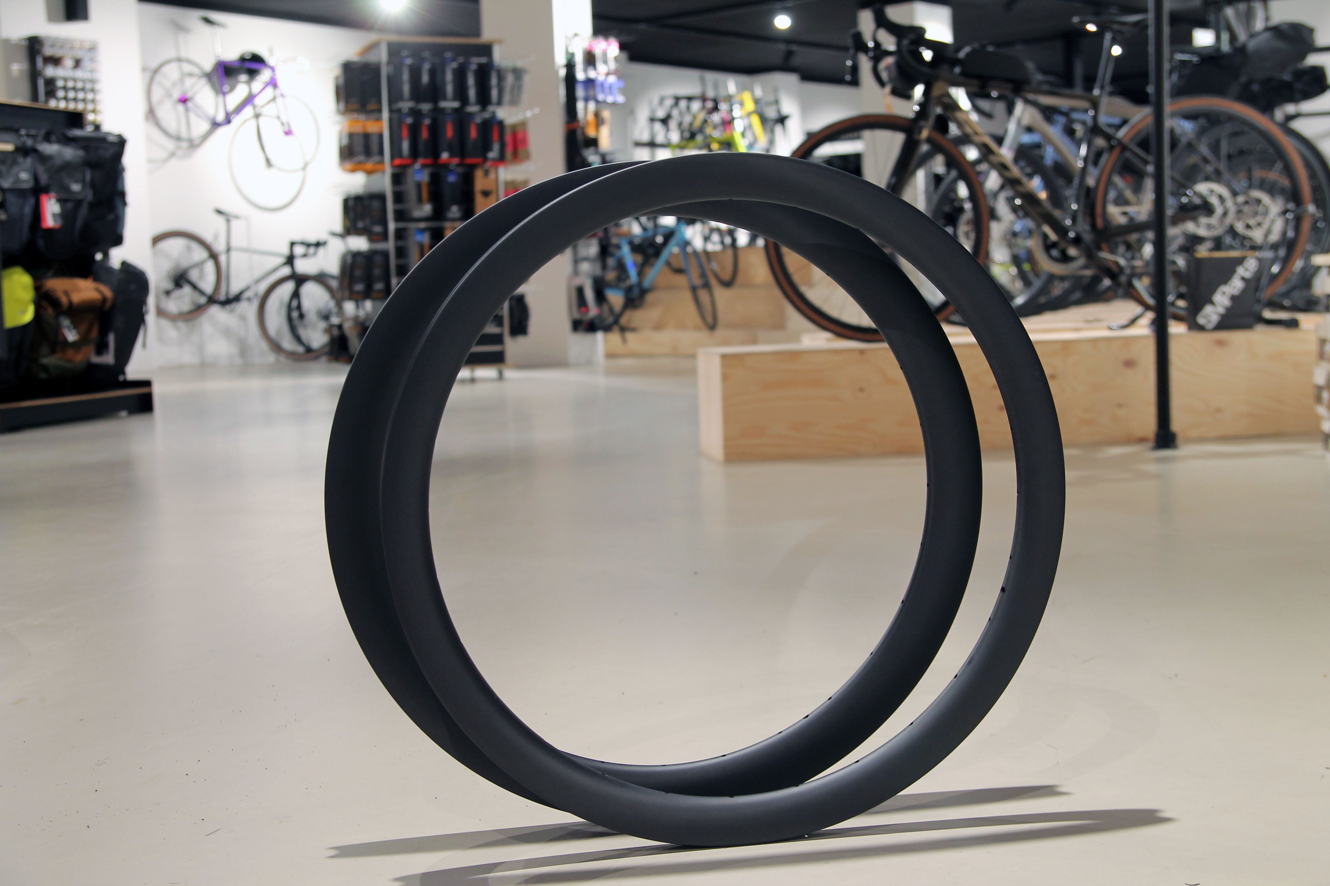 SMParts. Force 43, T700 Clincher Carbon Rim, 700c 28", TLR - UD Matt