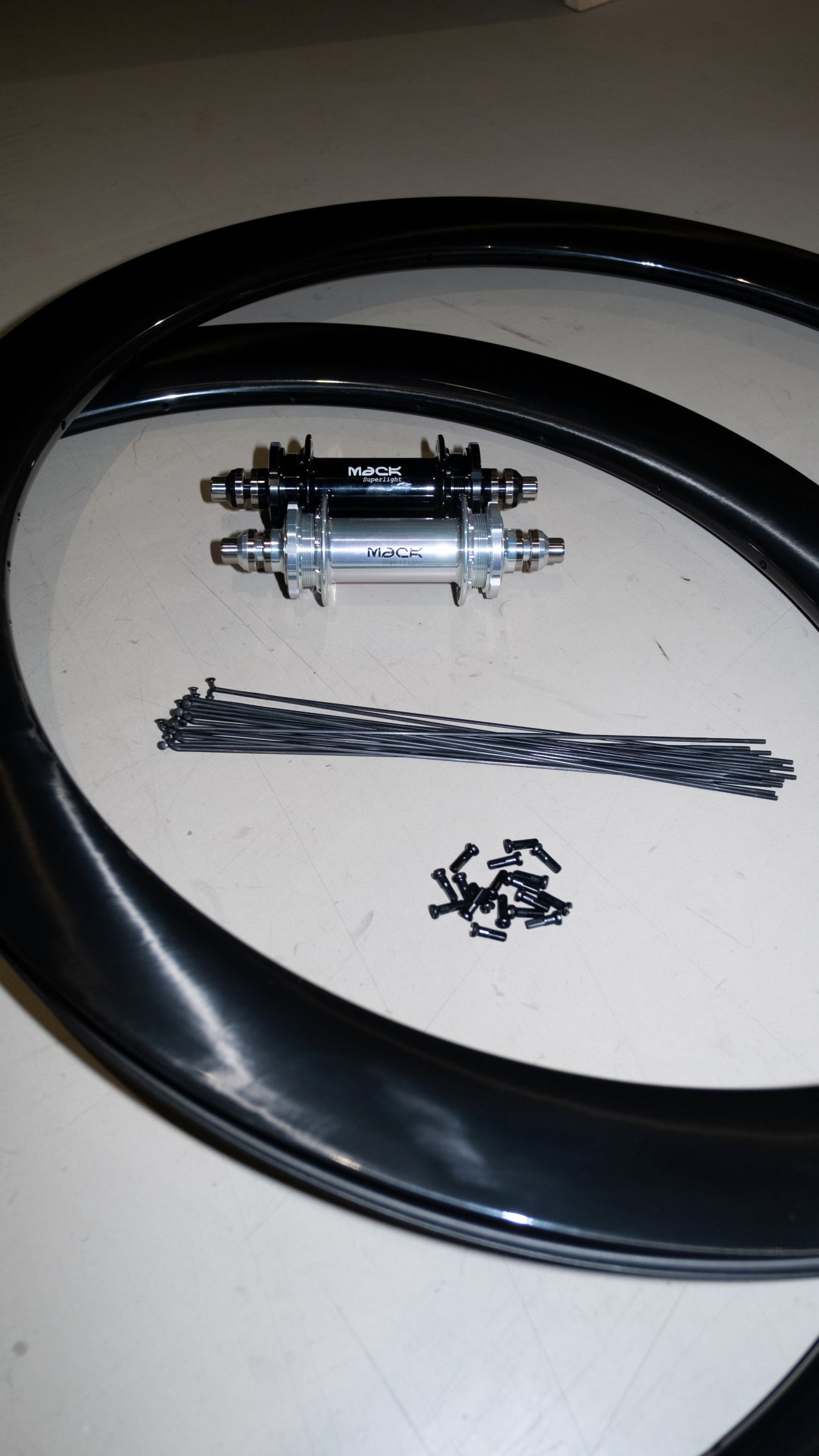 SMParts. Force 50 TLR GLOSS x MACK HUBS Superlight Track 20/20 Loch Laufradsatz