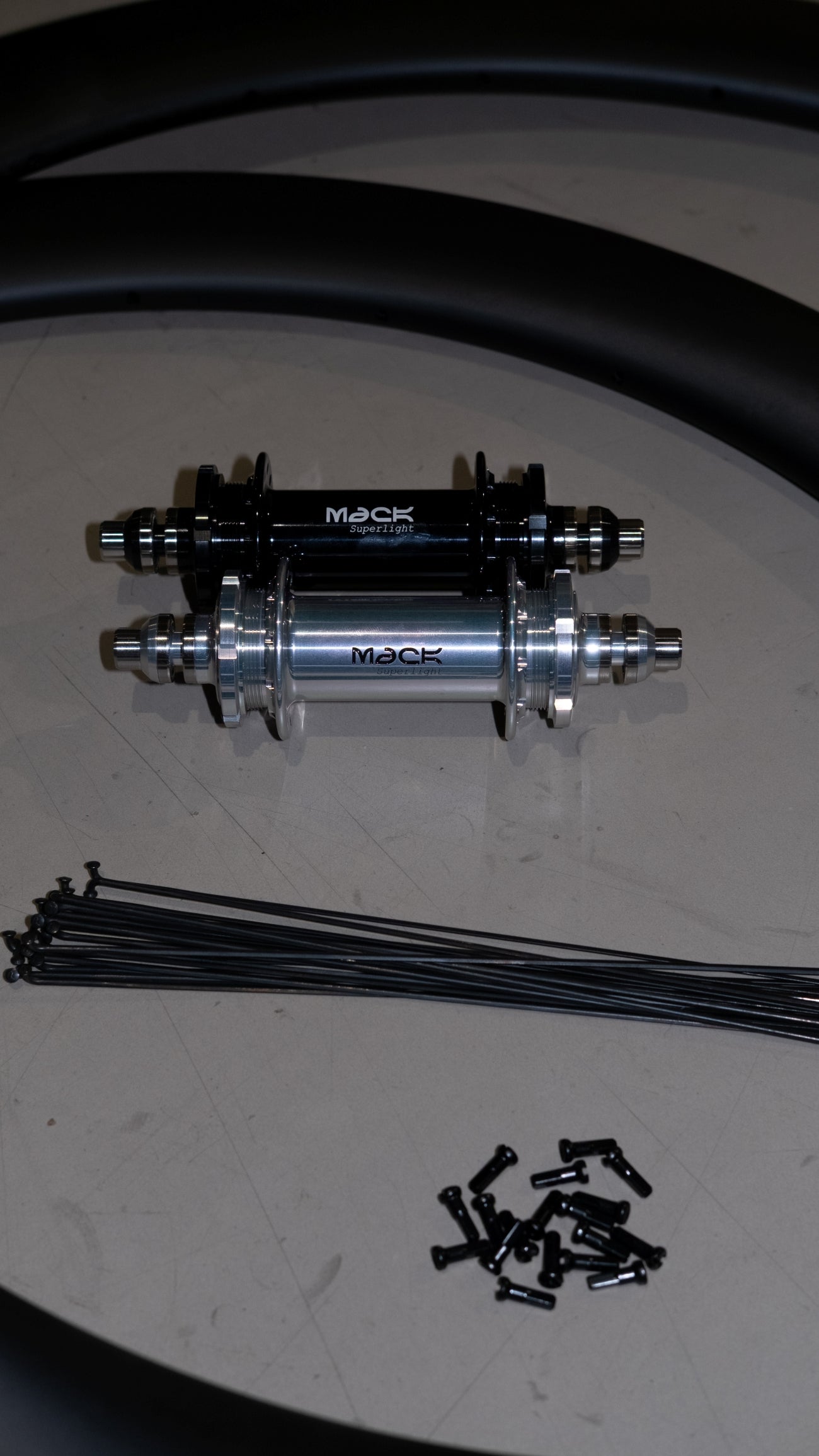 SMParts. Force 50 TLR UD Matt x MACK HUBS Superlight Track 20/20 Loch Laufradsatz