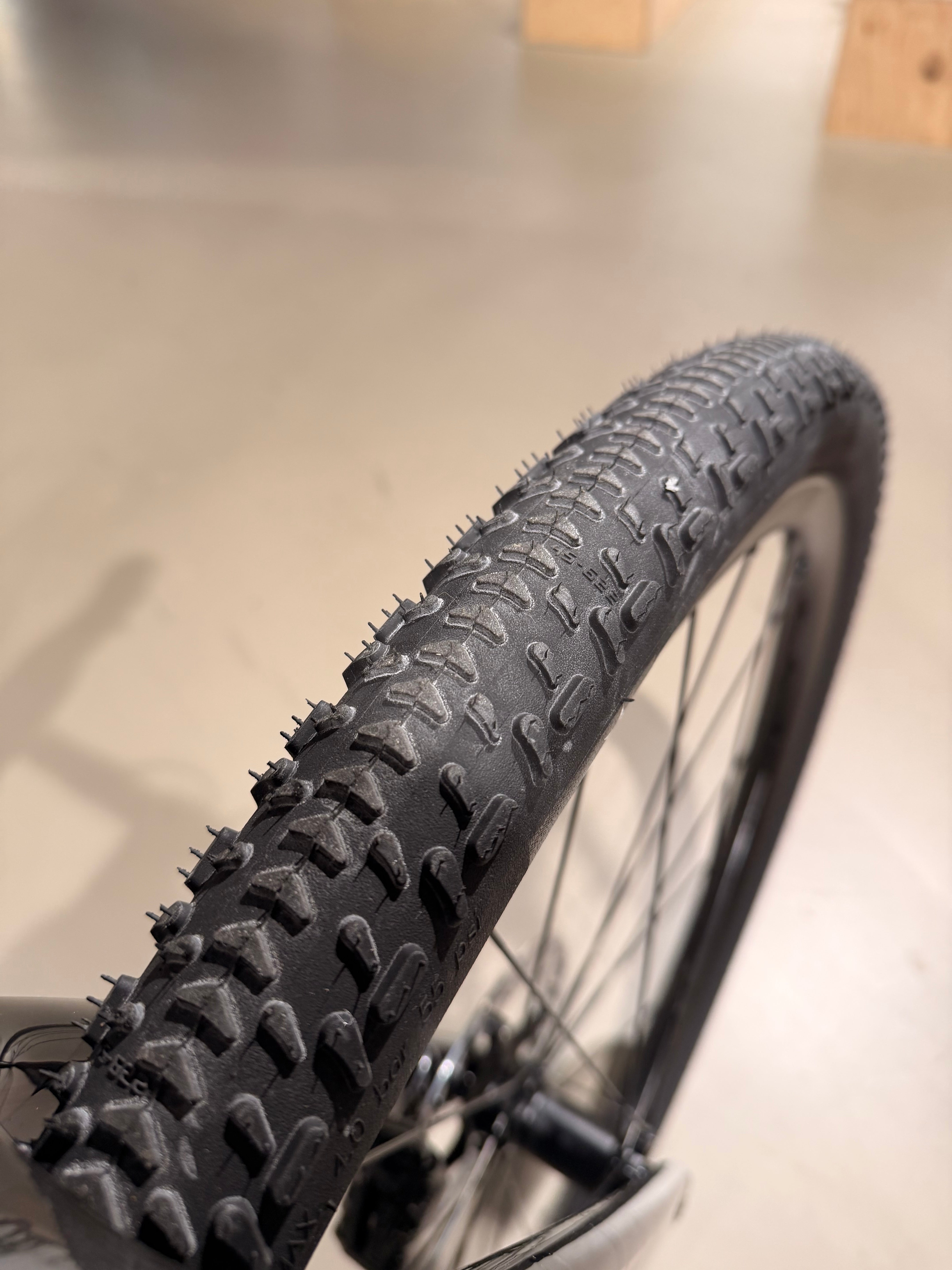 Schwalbe G-ONE RX, 700x45c TLR - Schwarz/Schwarz