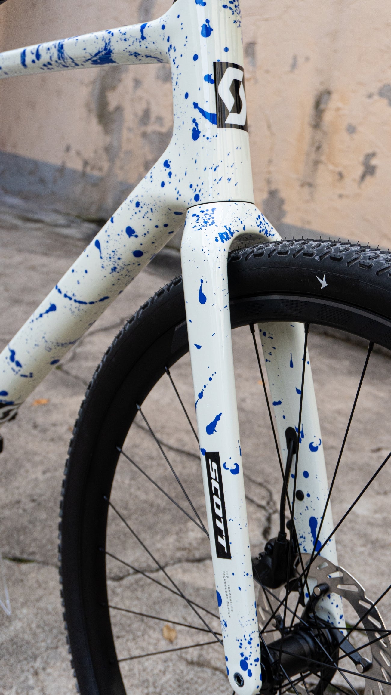 Scott Addict Gravel 30 - White / Splatter Blue