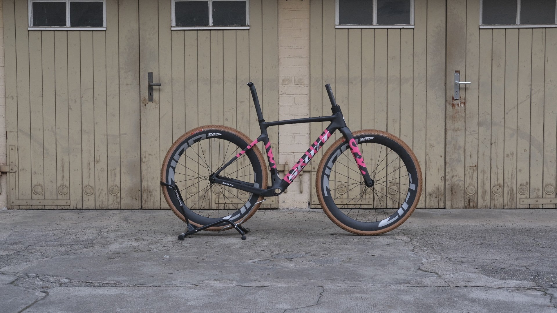 Scott Addict Gravel RC HMX Carbon Rahmen-Set - Carbon Black / Pink