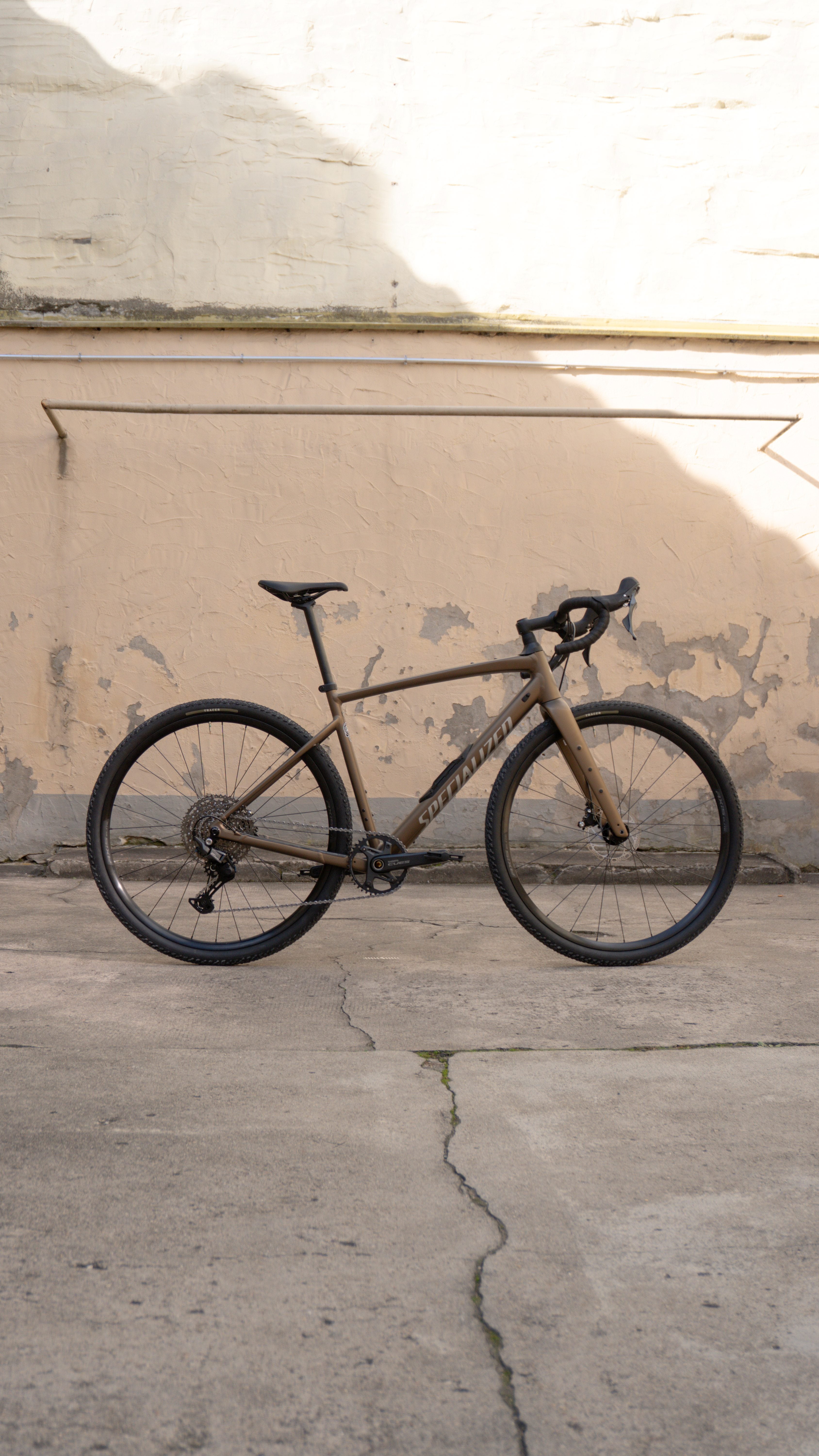 Specialized DIVERGE 4 Sport, Shimano Cues Future Shock - Satin Burnt Gold Metallic