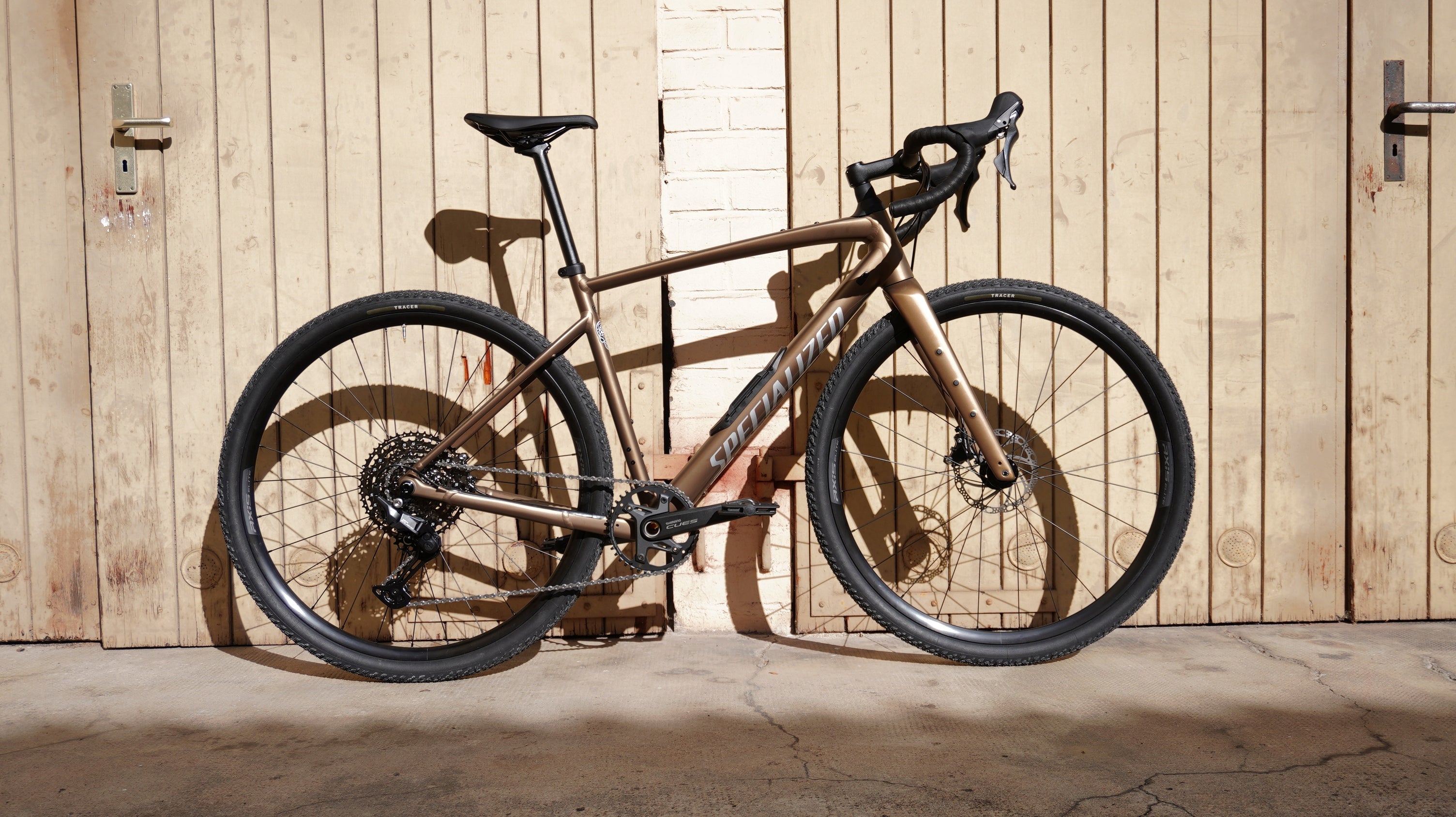 Specialized DIVERGE 4 Sport, Shimano Cues Future Shock - Satin Burnt Gold Metallic
