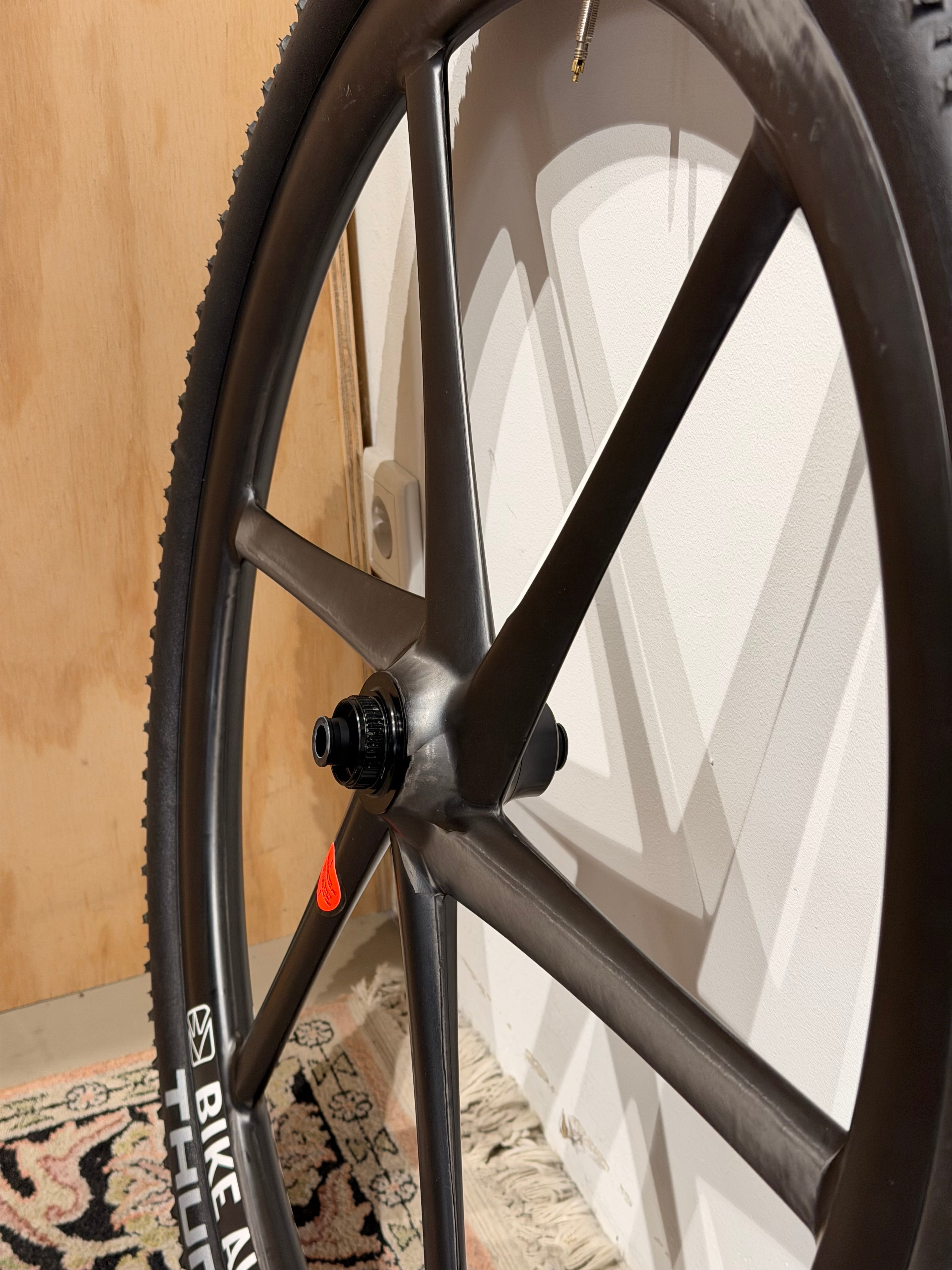 Bike Ahead Composites BITURBO GRAVEL AERO, Carbon 6-Speichen Laufräder