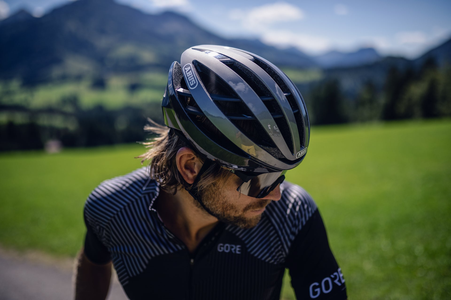 abus fahrradhelm aventor ABUS Aventor Helm, Dark Grey