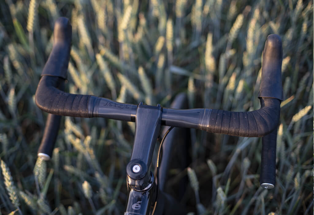 BEAST Components - ULTRA BAR Lenker Carbon, SQUARE-Finish, 31.8mm