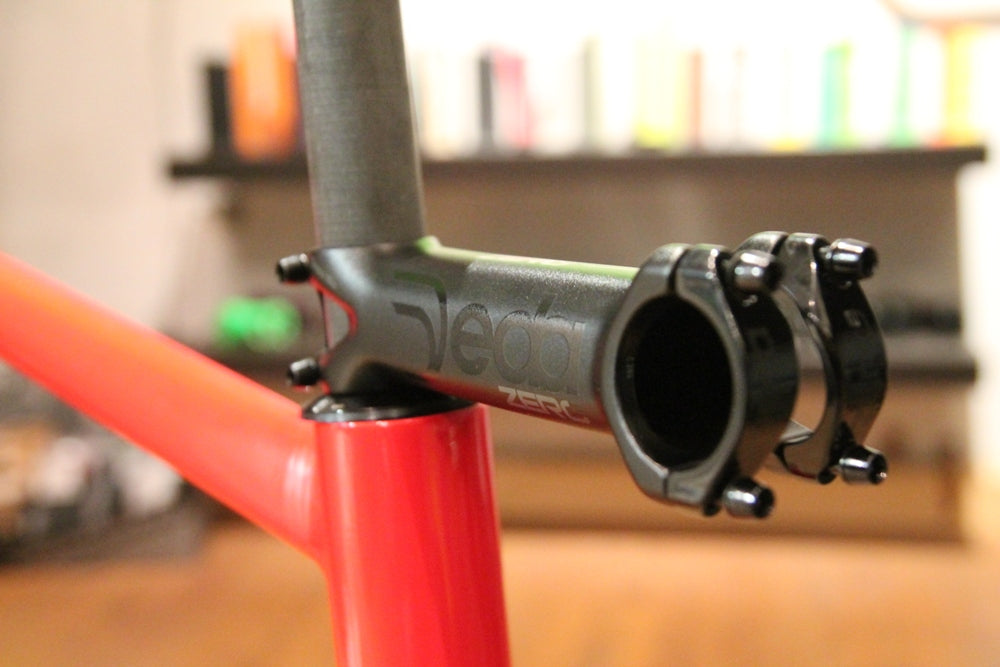 Deda Zero 2 Vorbau 31,8mm - Polished on Black