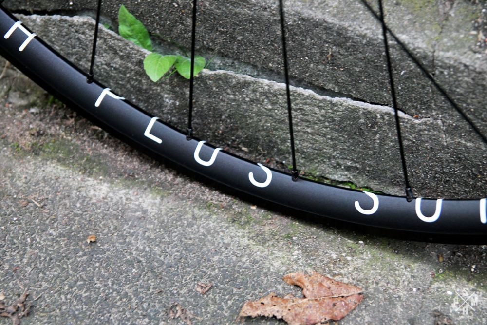 H+Son Archetype x Halo Track Laufradsatz Schwarz, 24/32 Loch