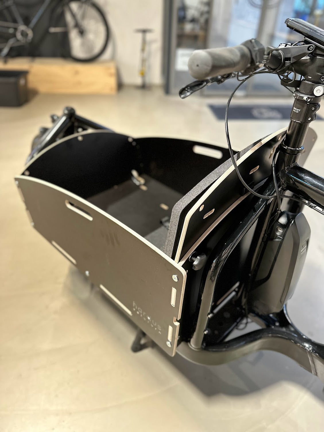 Hardus velofurn - SITZBANK/Kindersitz für Bullitt Box