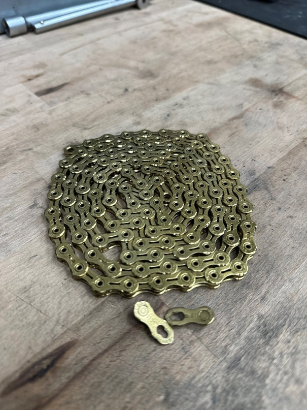 KMC X11SL 11-speed chain, Ti-N gold - Main Image