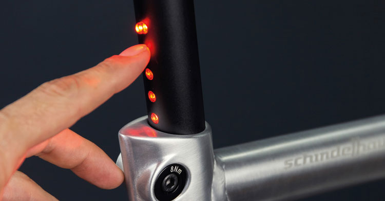 LightSKIN LED Sattelstütze mit integriertem Rücklicht