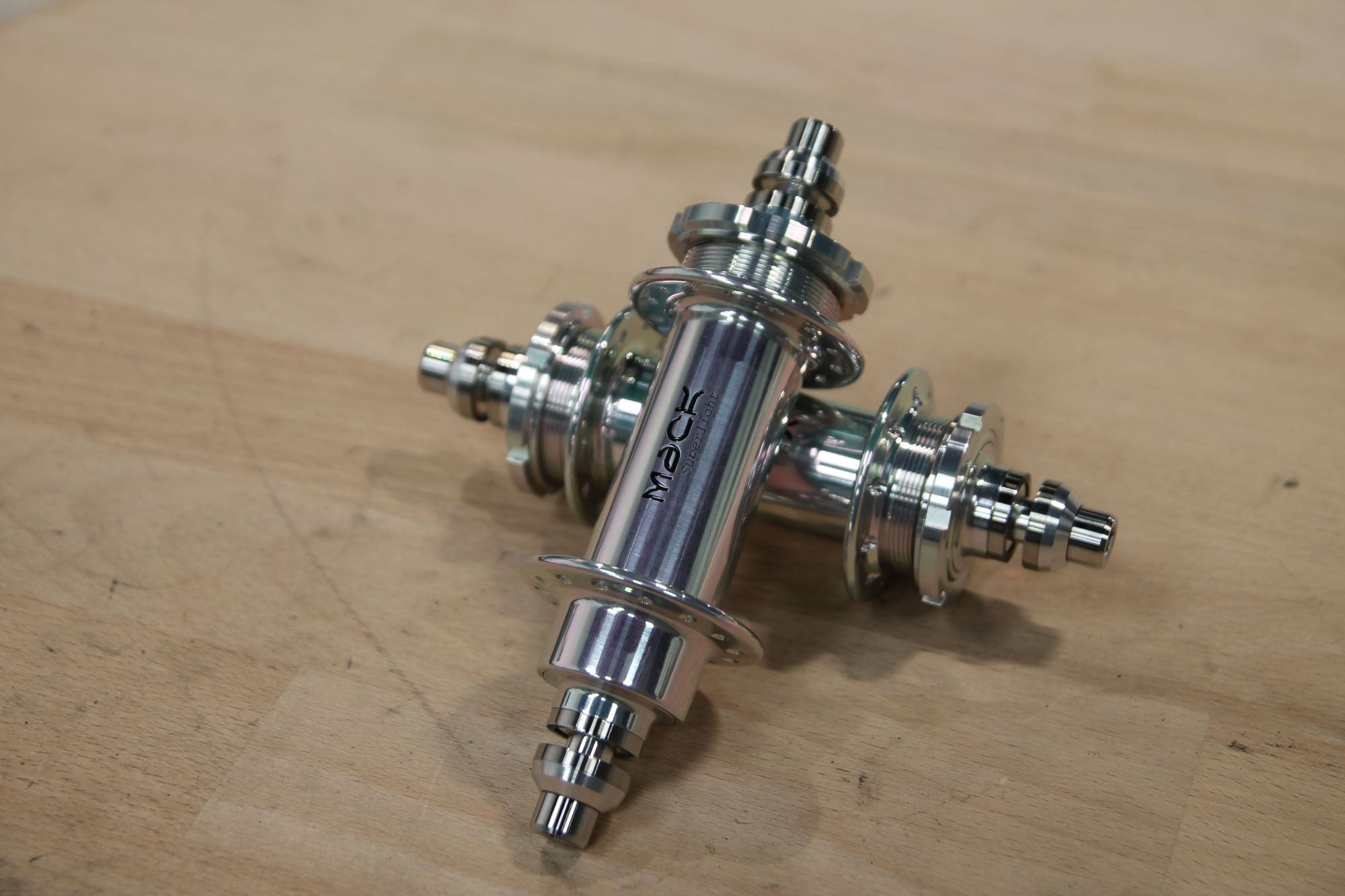 MACK HUBS Superlight Track Hinterrad Nabe Niederflansch, Silber-Poliert