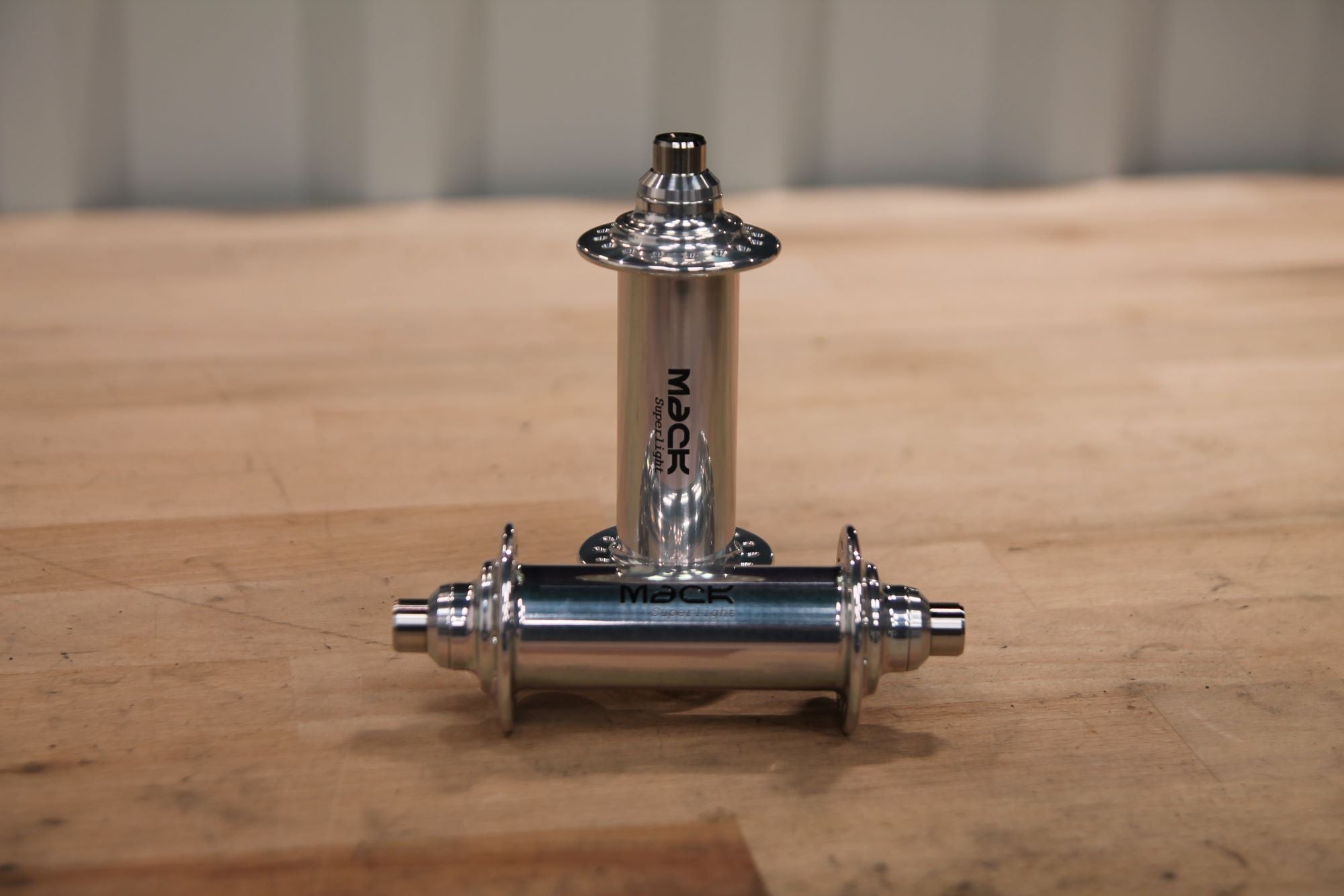 MACK HUBS Superlight Track Vorderrad Nabe Niederflansch - Silber poliert