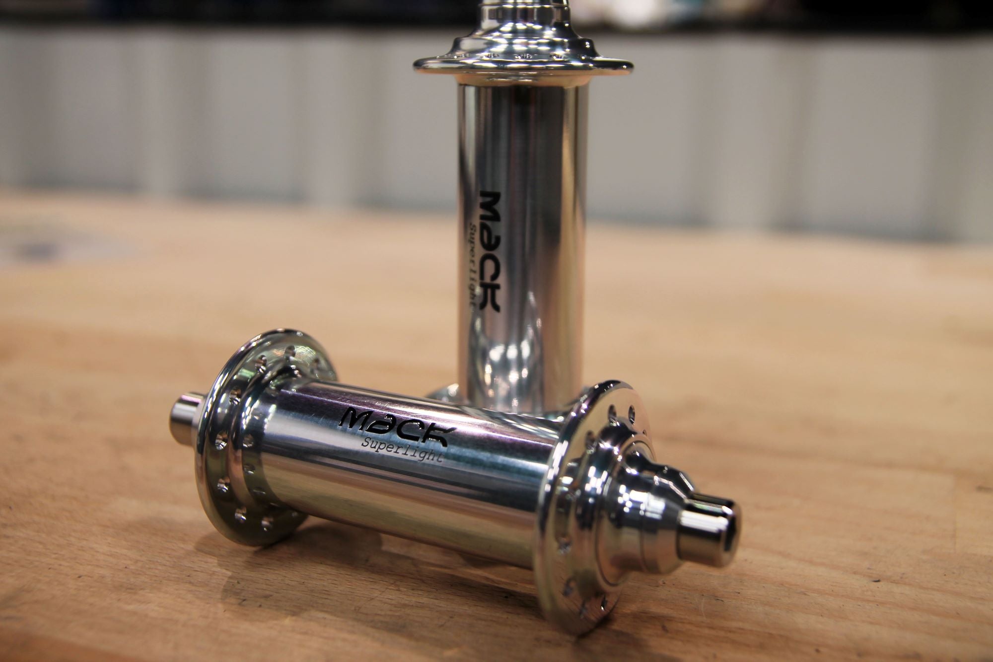 MACK HUBS Superlight Track Vorderrad Nabe Niederflansch - Silber poliert