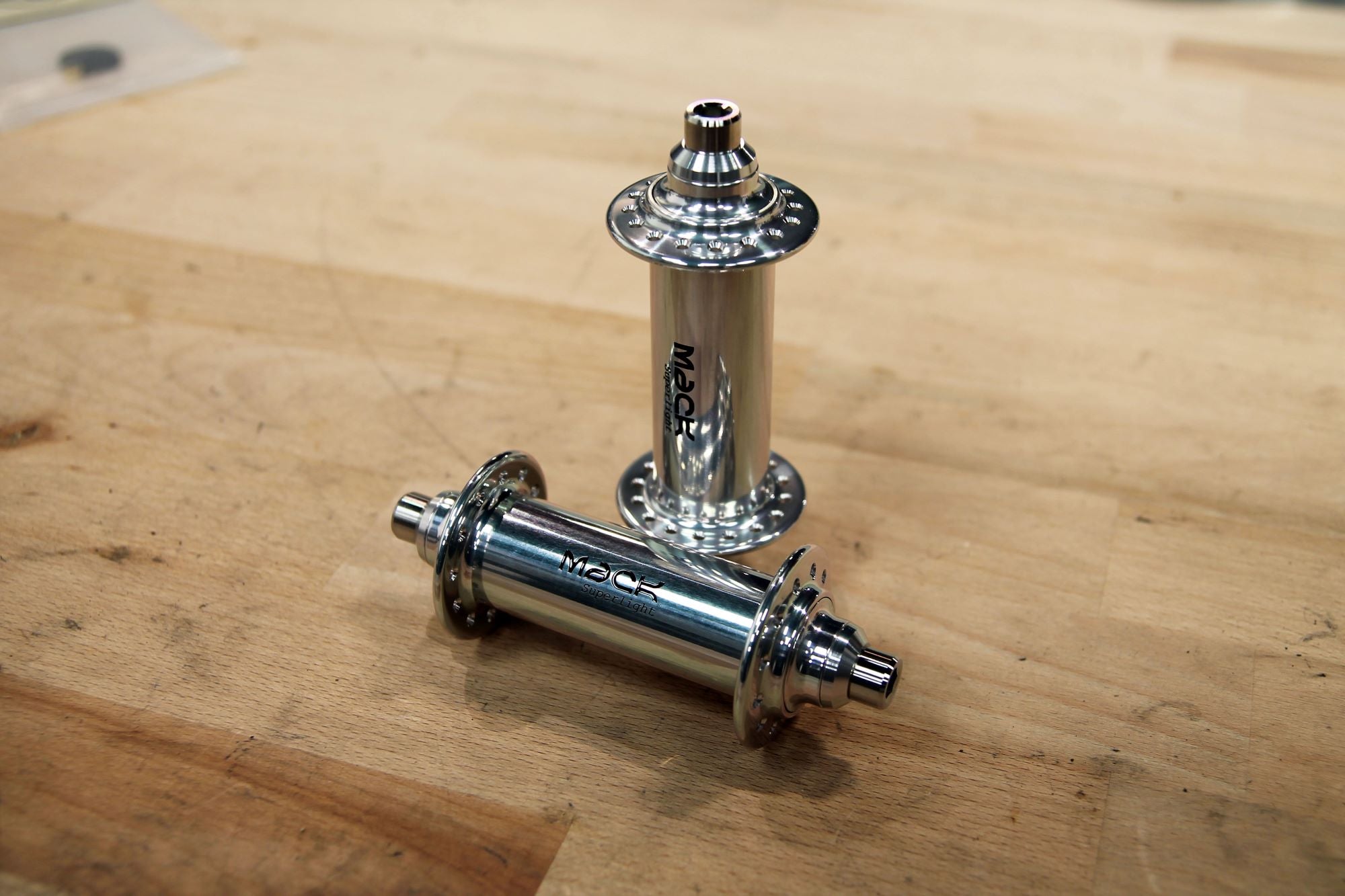 MACK HUBS Superlight Track Vorderrad Nabe Niederflansch - Silber poliert