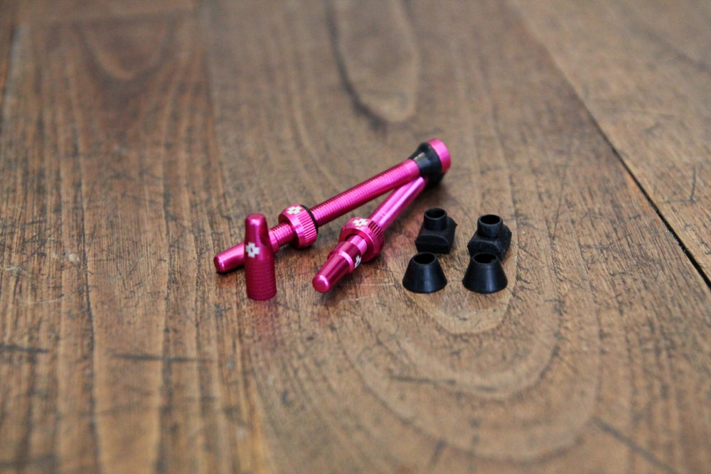 Muc-Off Tubeless Ventile 60mm - farbig