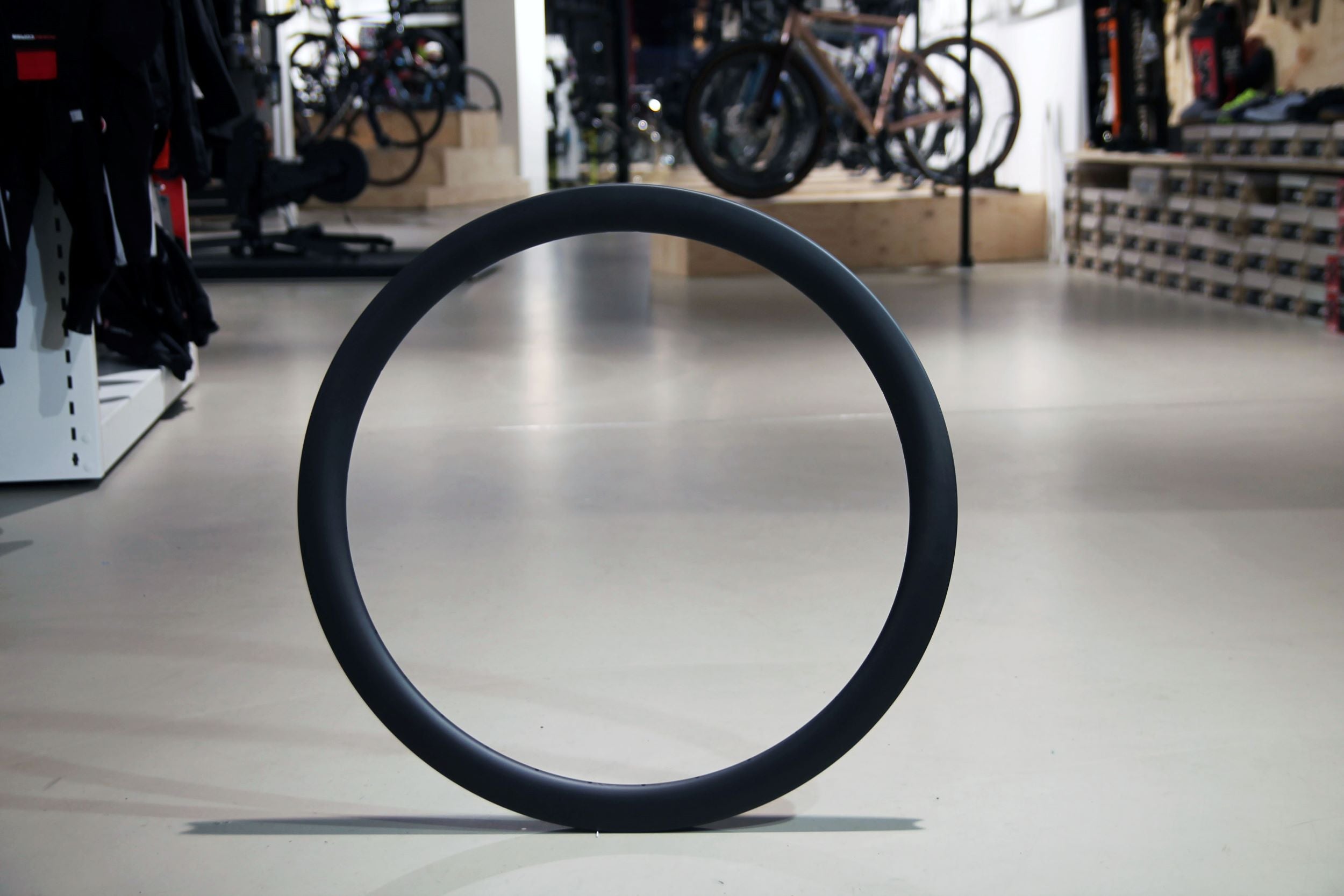 SMParts. Force 45, T700 Clincher TLR Carbon Felge UD Matt, 700c 28"