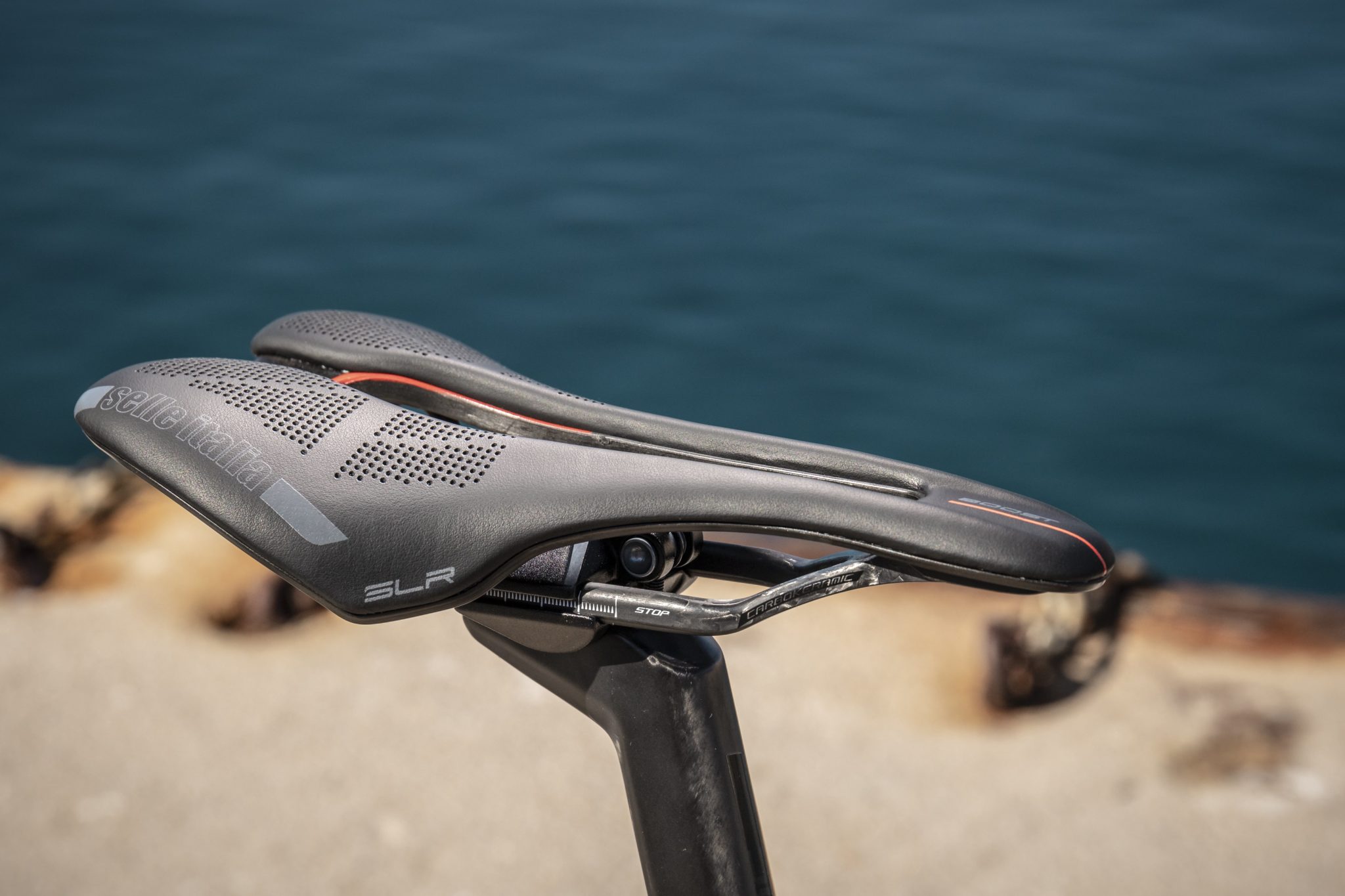 Selle Italia SLR Boost Superflow Kit Carbon, Shortfit Sattel - Wide L3, Carbongestell