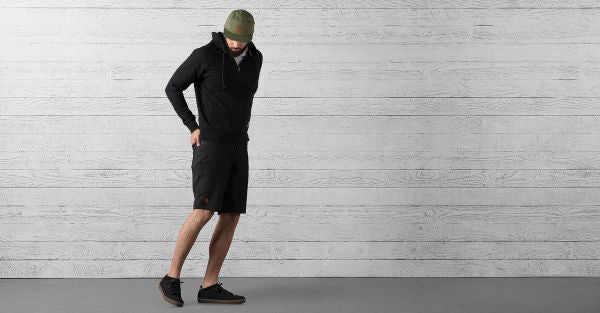 Chrome Industries Engineered Powell Short - Schwarz