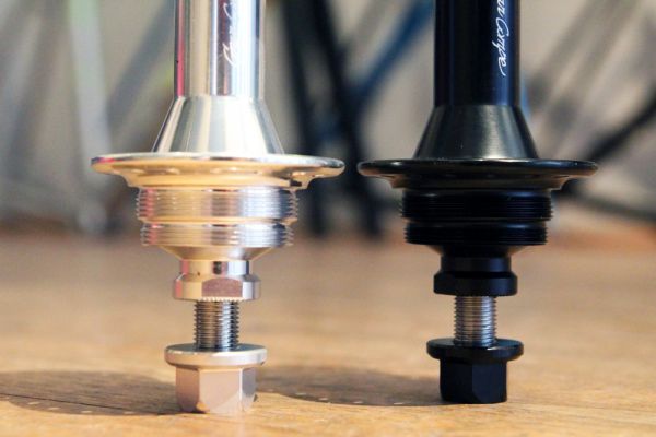 Dia-Compe Low Flange Hinterradnabe