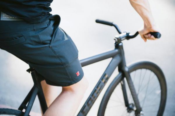 Chrome Industries Folsom Short 2.0 - Schwarz