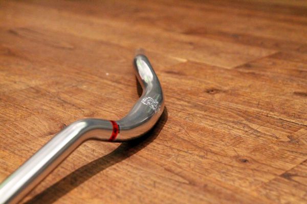 Nitto Urban Riser Bar Lenker B267 SSB Silber 520mm - 31,8mm