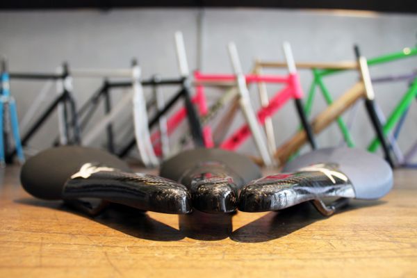 Tune Komm-Vor Vollcarbon Sattel - 95g