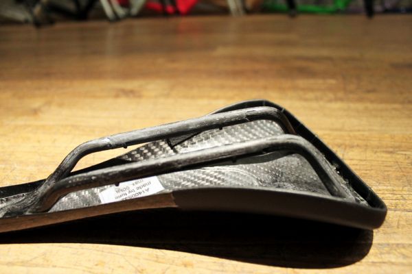 Tune Komm-Vor Vollcarbon Sattel - 95g