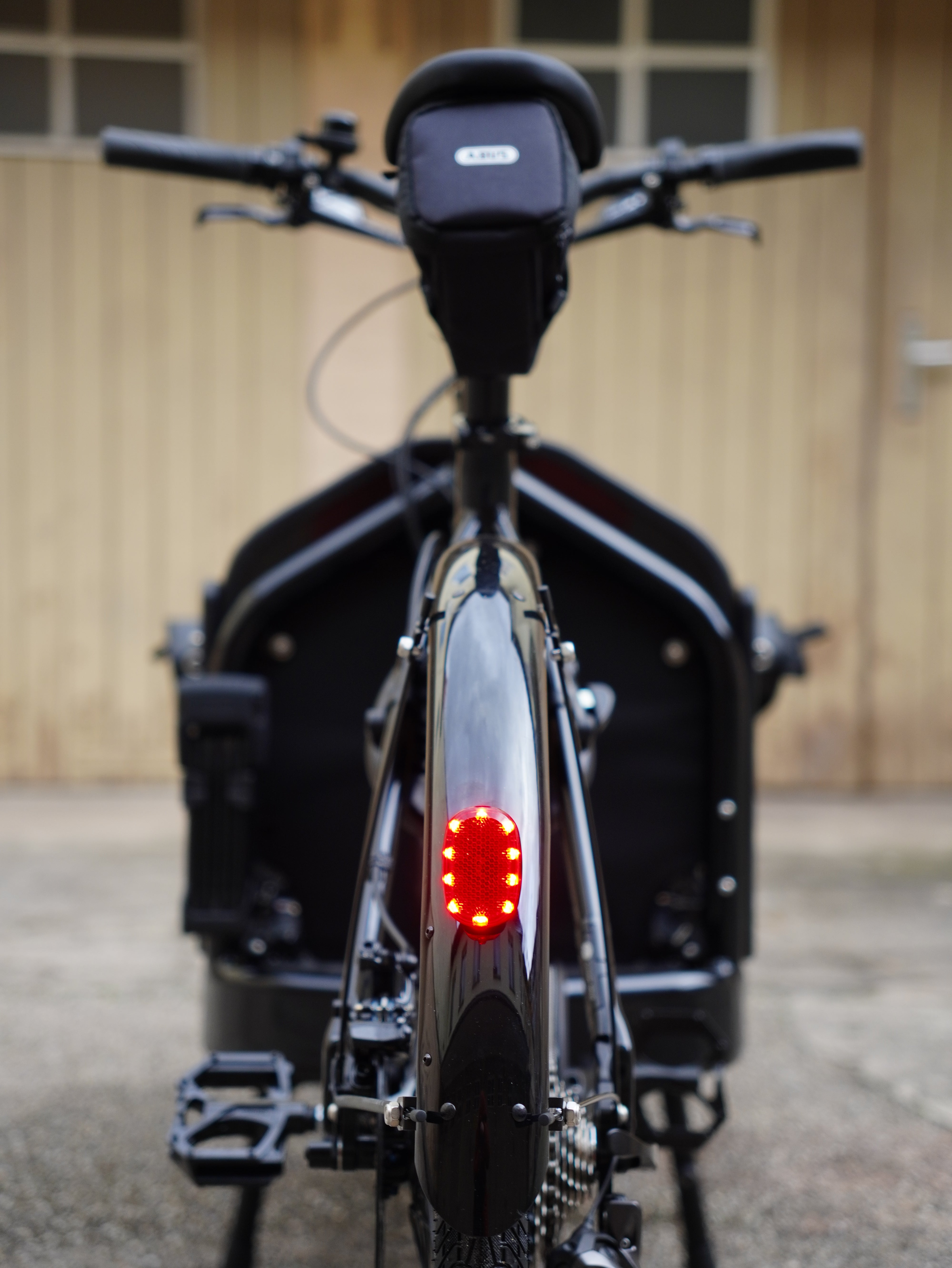 Larry vs Harry STePS eBullitt e6100 Alfine11 Di2 + GATES Riemen