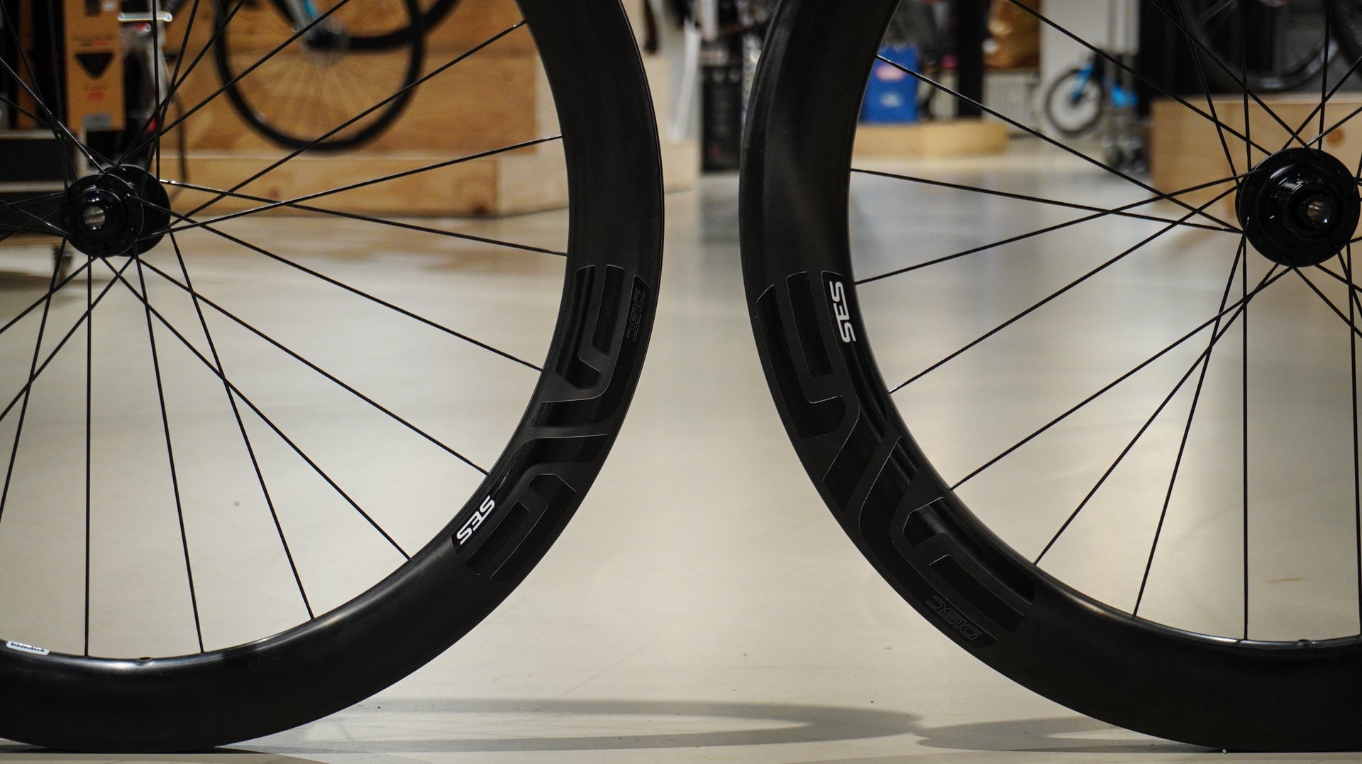 ENVE SES 5.6 Carbon Centerlock Laufrad-Satz