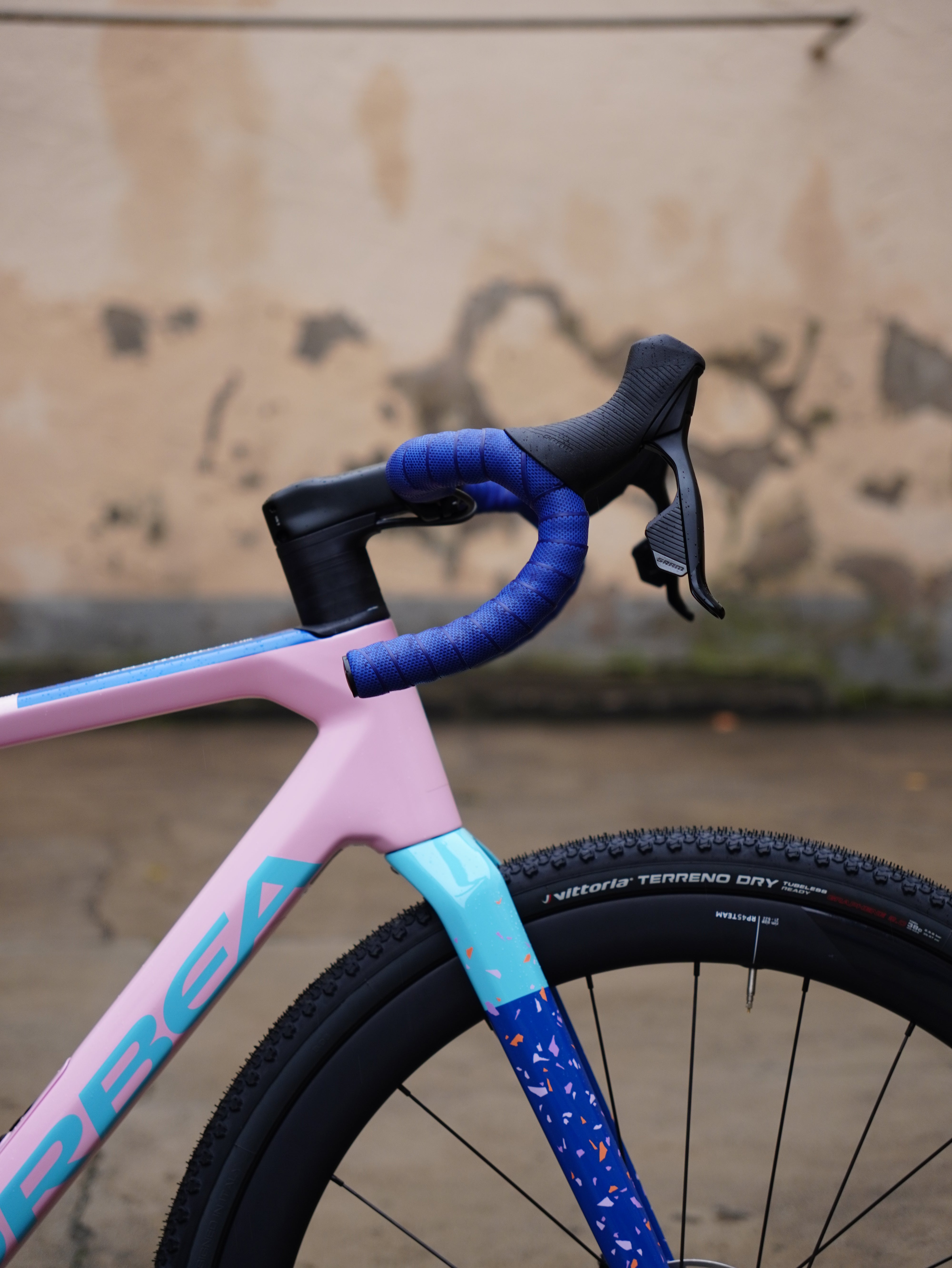 Orbea TERRA M31eTEAM 1x Carbon, MyO Pink/Blue/White - Medium