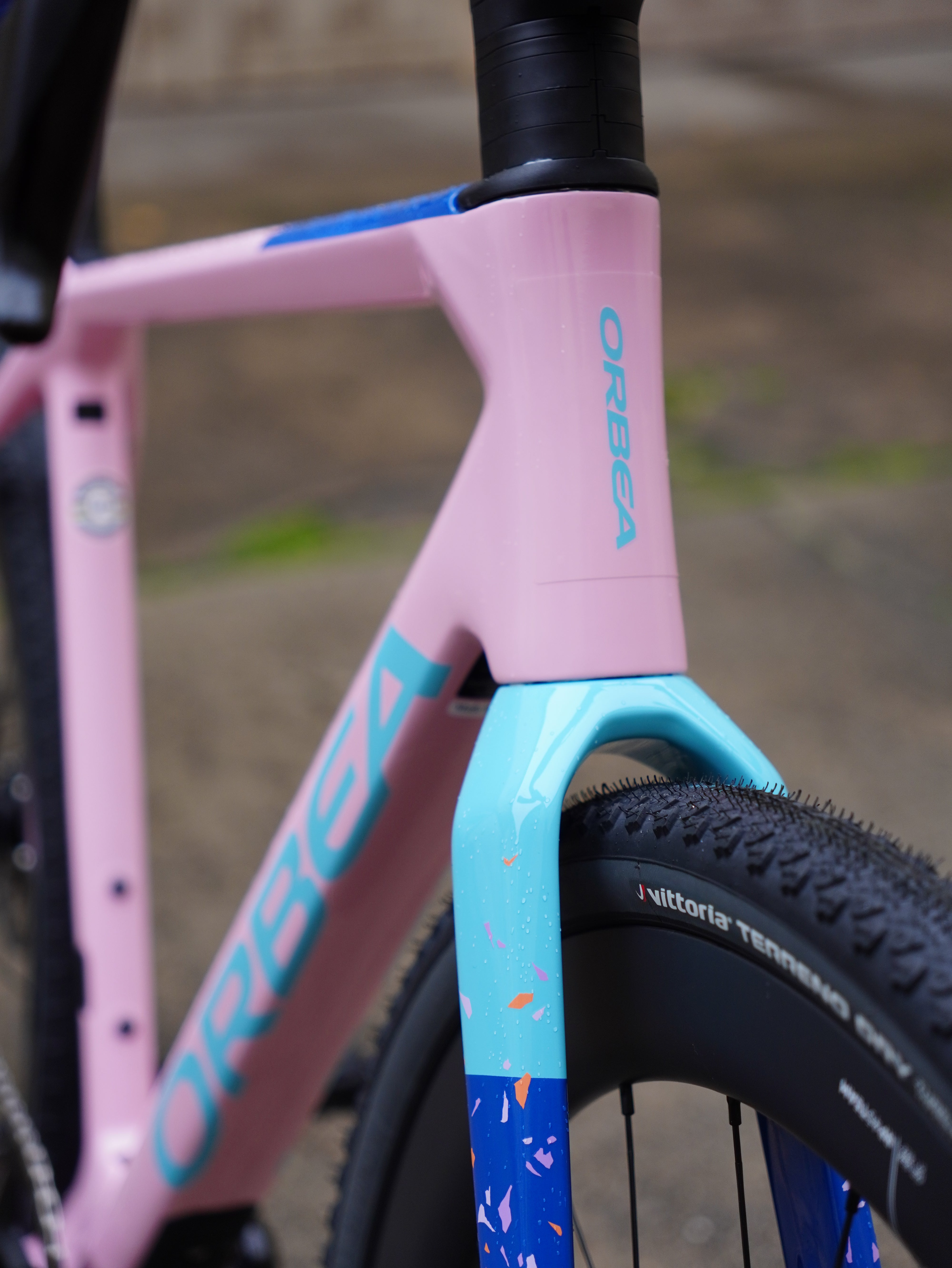 Orbea TERRA M31eTEAM 1x Carbon, MyO Pink/Blue/White - Medium