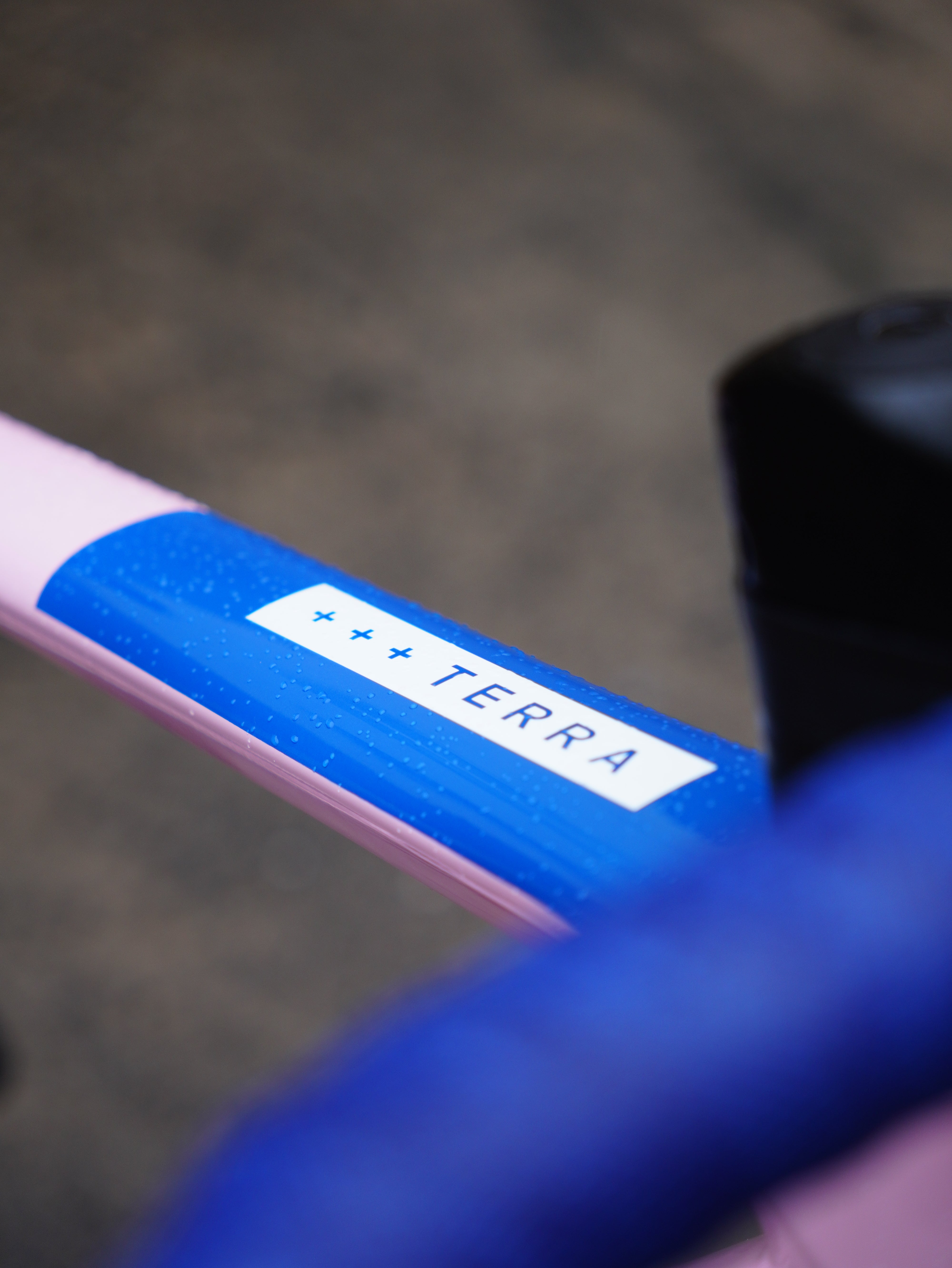 Orbea TERRA M31eTEAM 1x Carbon, MyO Pink/Blue/White - Medium