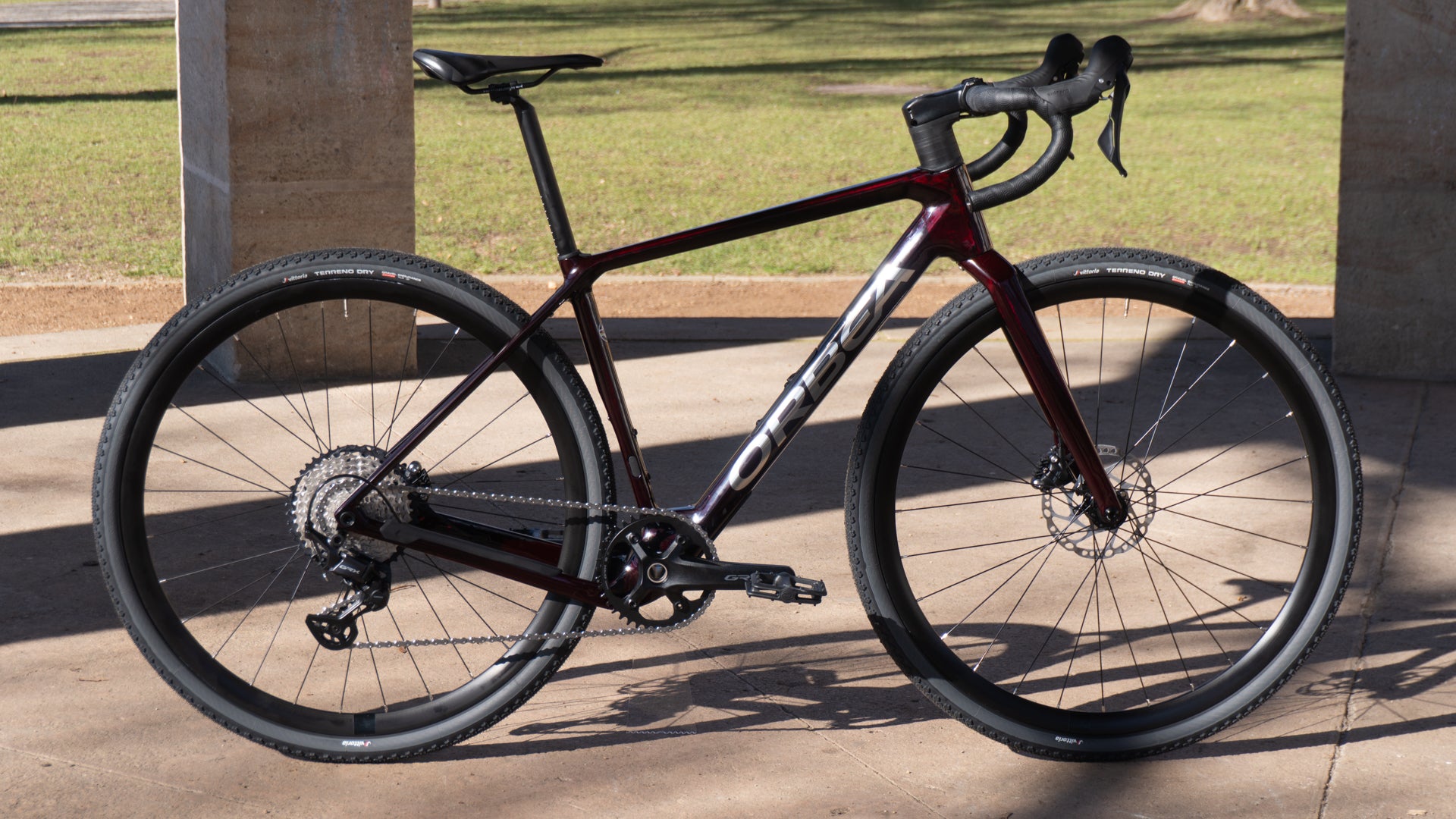 Orbea TERRA M30TEAM 1x12 Carbon, Wine Red Carbon View (gloss)