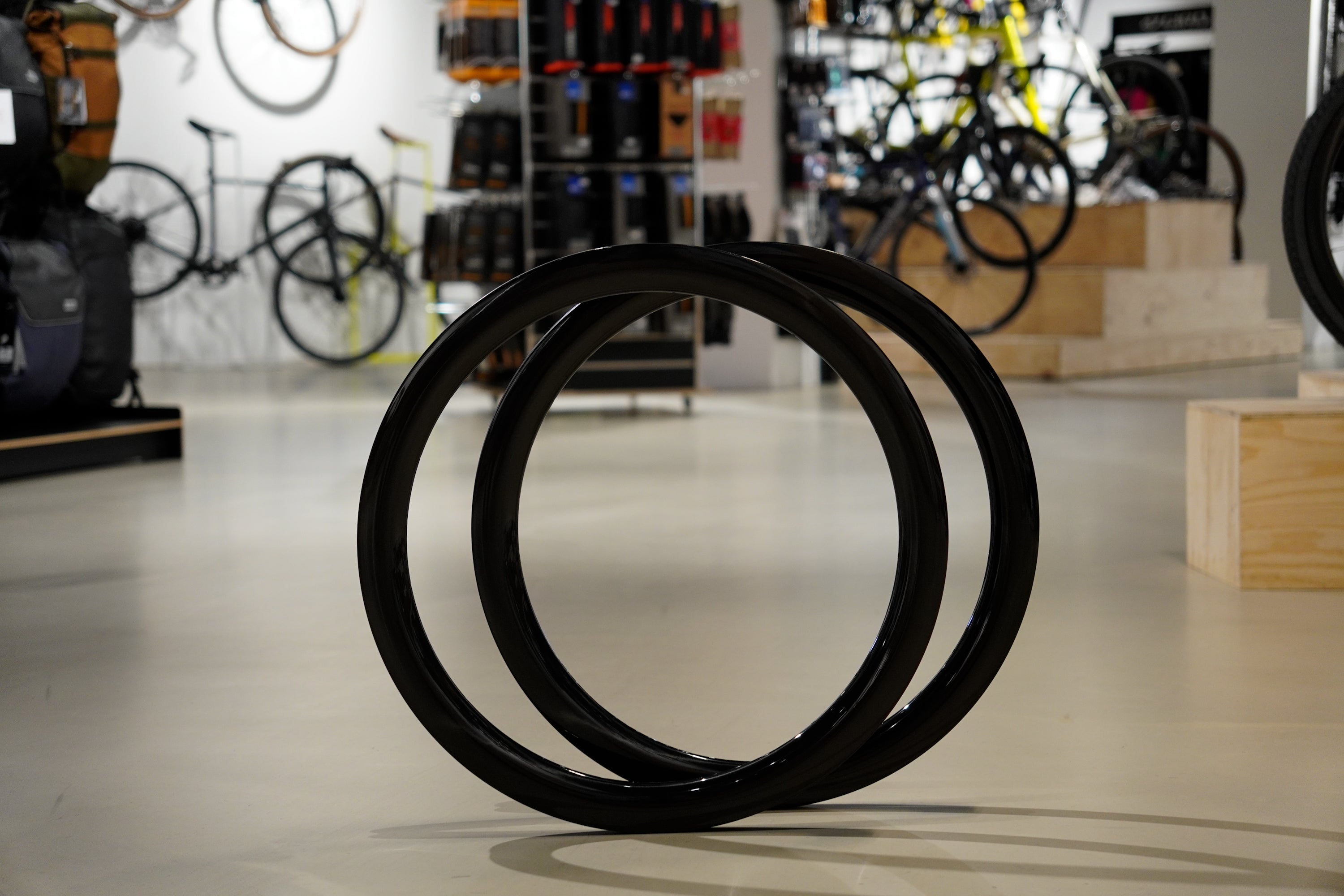 SMParts. Force 50, T700 Clincher Carbon Felge, 700c 28", TLR - UD Gloss