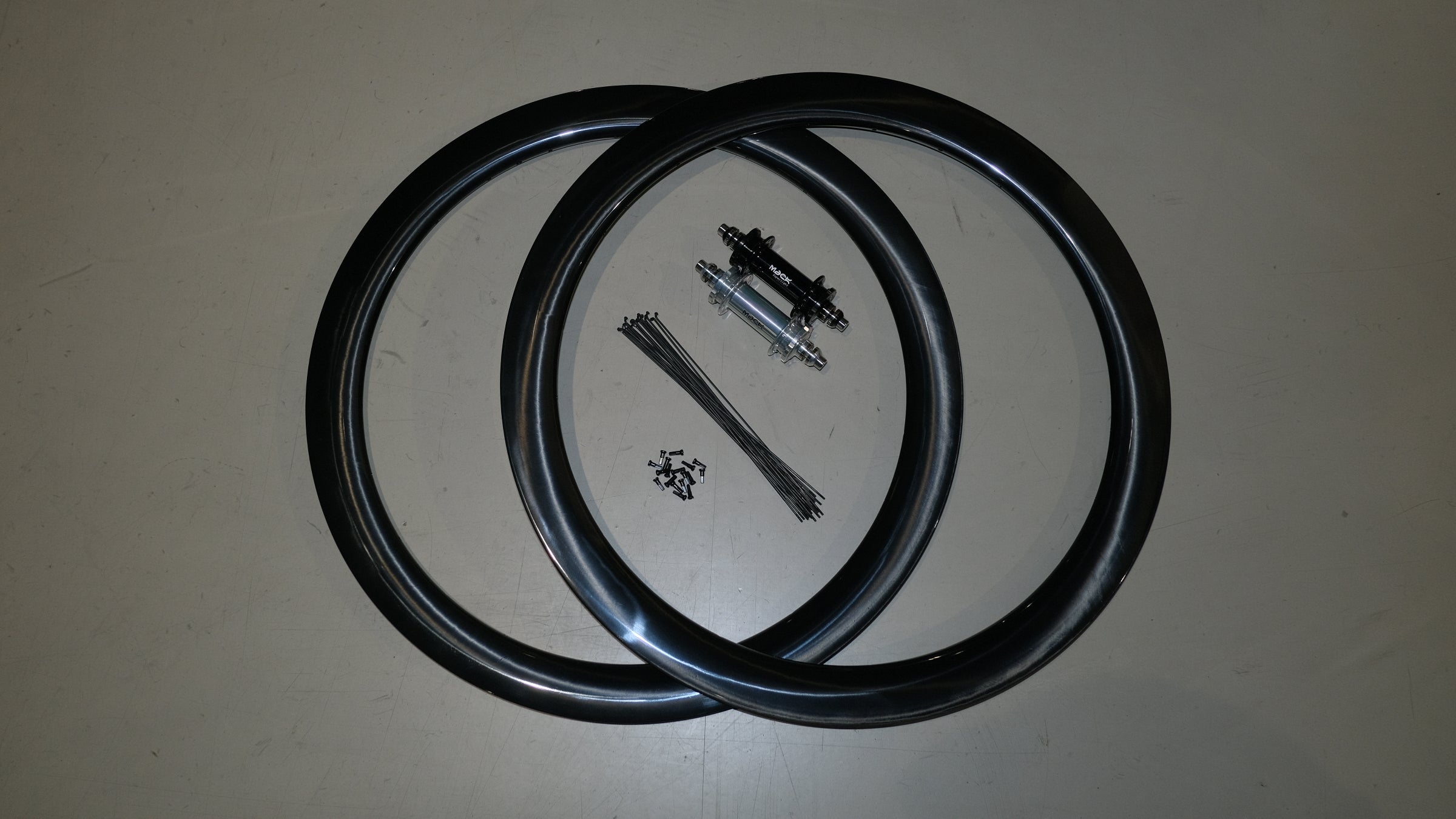 SMParts. Force 50 TLR GLOSS x MACK HUBS Superlight Track 20/20 Loch Laufradsatz