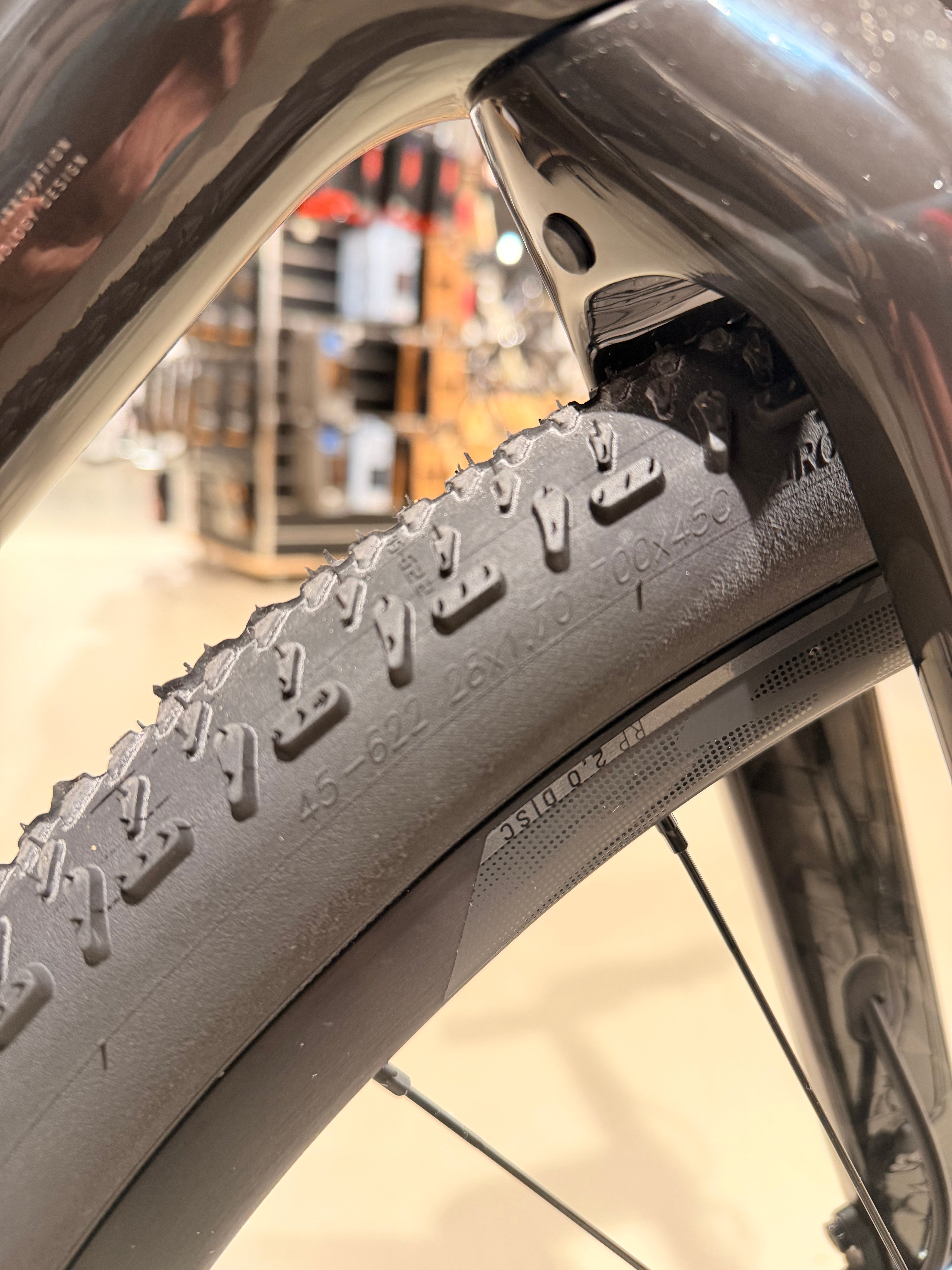 Schwalbe G-ONE RX, 700x45c TLR - Schwarz/Schwarz